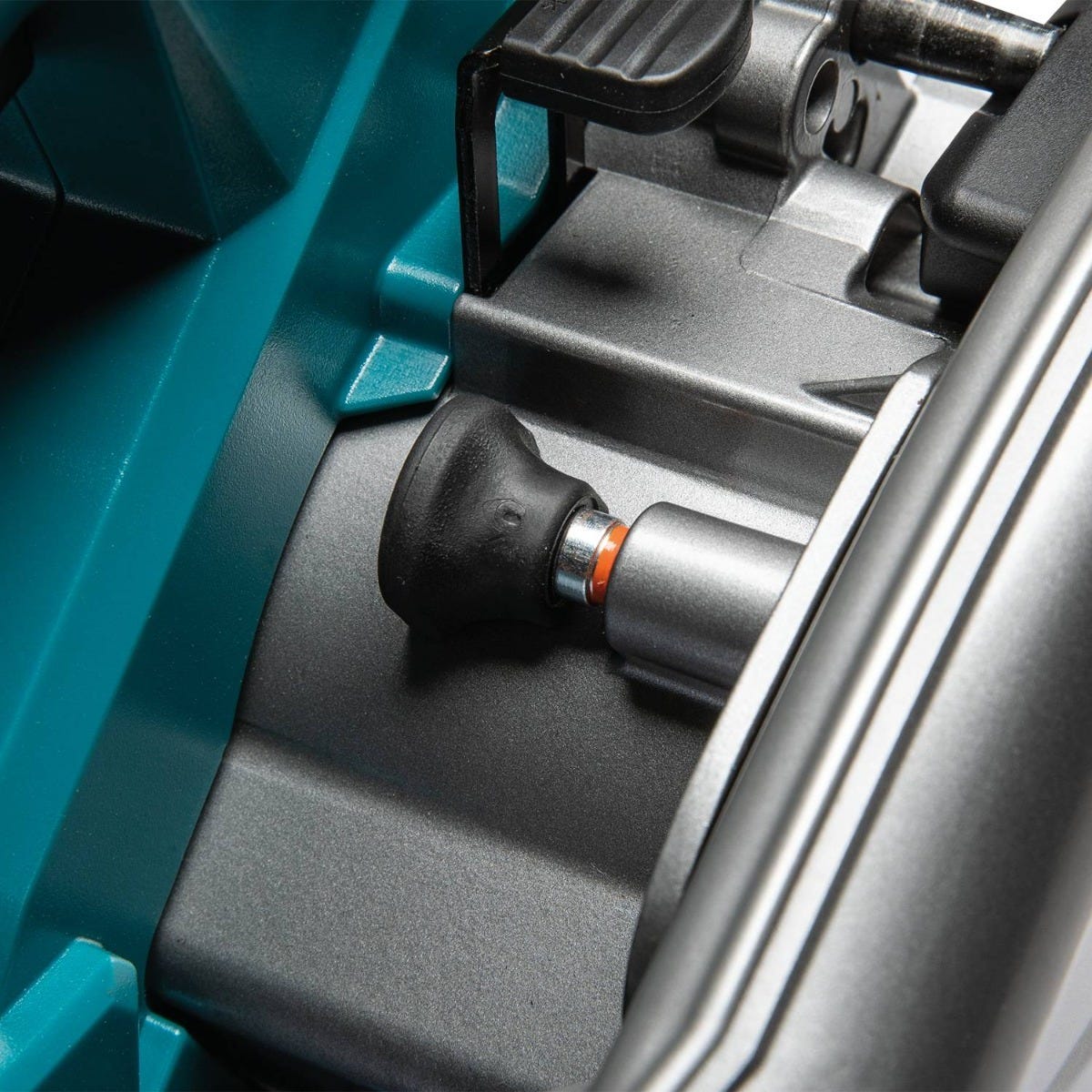 Makita 40V max XGT Brushless 2.1 Gal. HEPA Dry Dust Extractor Kit AWS (4.0Ah) w/ 40V max XGT 6-1/2" Plunge Circular Saw