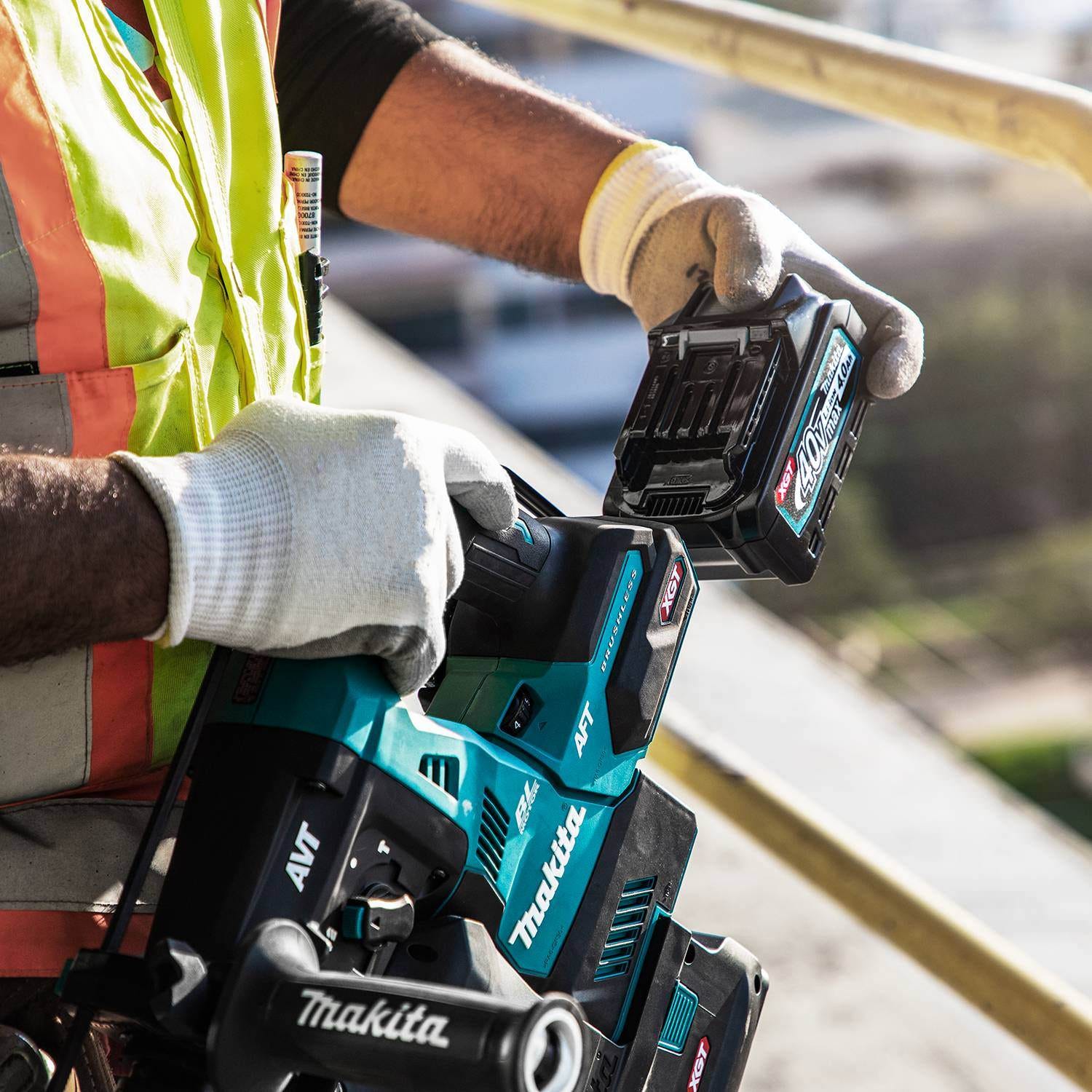 Makita GRH01M1 40V max XGT Brushless Cordless 1-1/8" SDS-PLUS AVT Rotary Hammer Kit, AFT, AWS Capable (4.0Ah)
