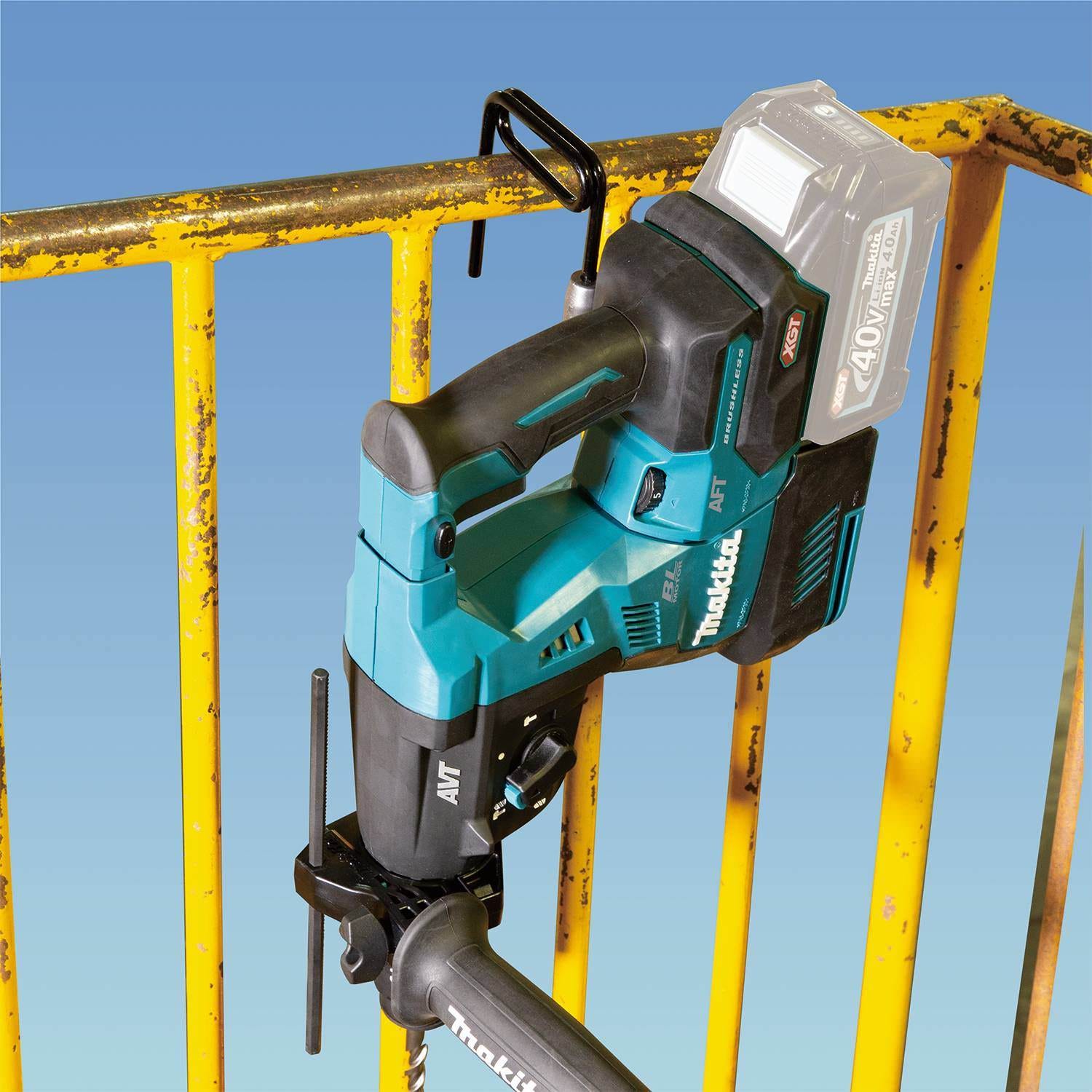 Makita GRH02Z 40V max XGT Brushless Cordless 1-1/8" SDS-PLUS AVT Rotary Hammer, with Interchangeable Chuck, AWS Capable, Tool Only
