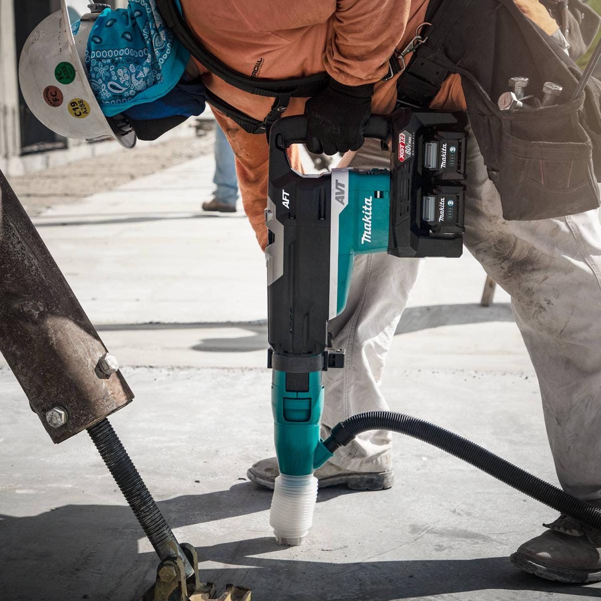 Makita GRH06PM 80V max (40V max X2) XGT Brushless 2" SDS-MAX AVT Rotary Hammer Kit, AFT, AWS Capable (4.0Ah)