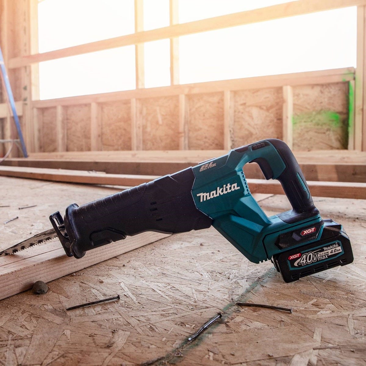 Makita GRJ01M1 40V max XGT Brushless Cordless Recipro Saw Kit (4.0Ah)