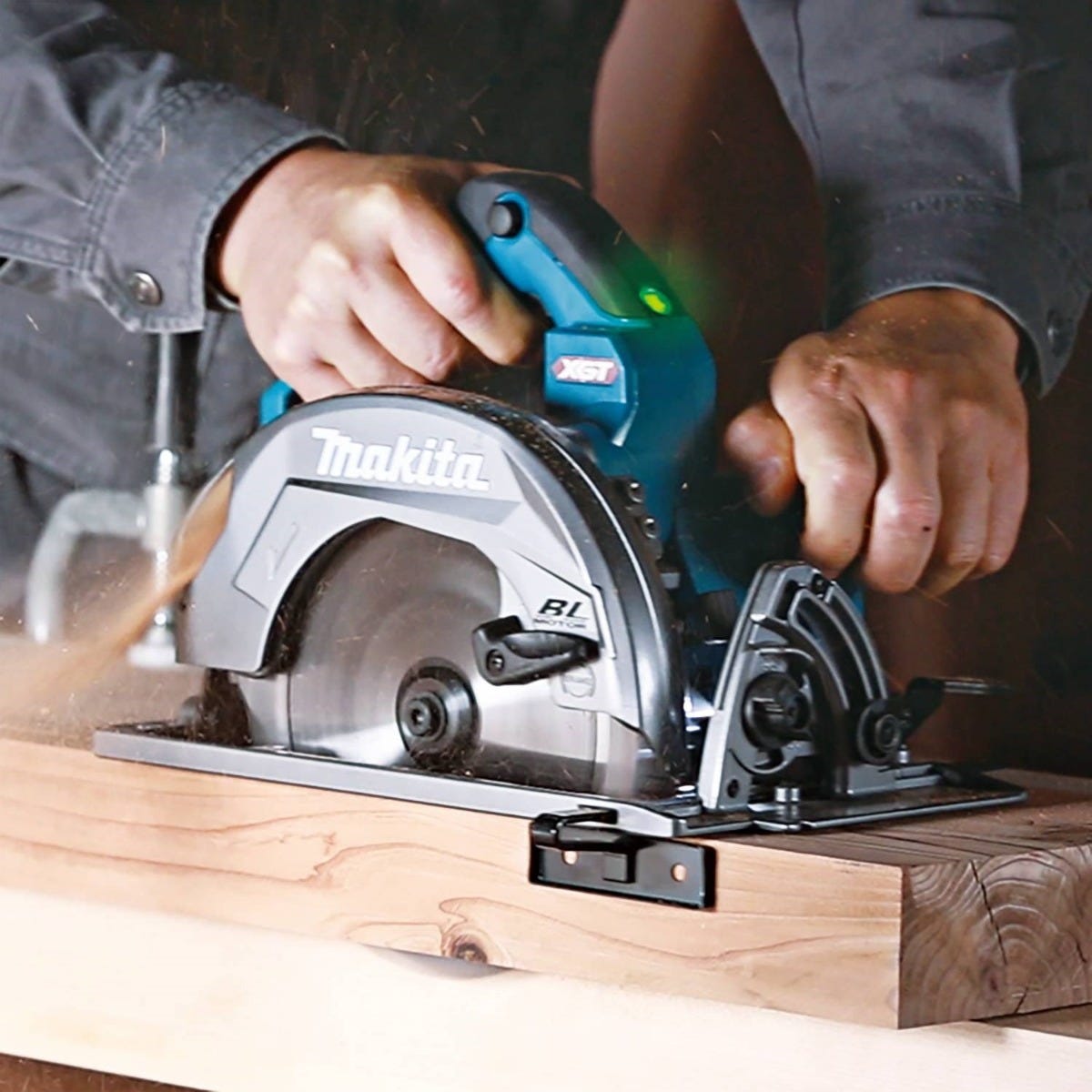 Makita GSH01Z 40V max XGT Brushless Cordless 7-1/4" Circular Saw, AWS Capable, Tool Only