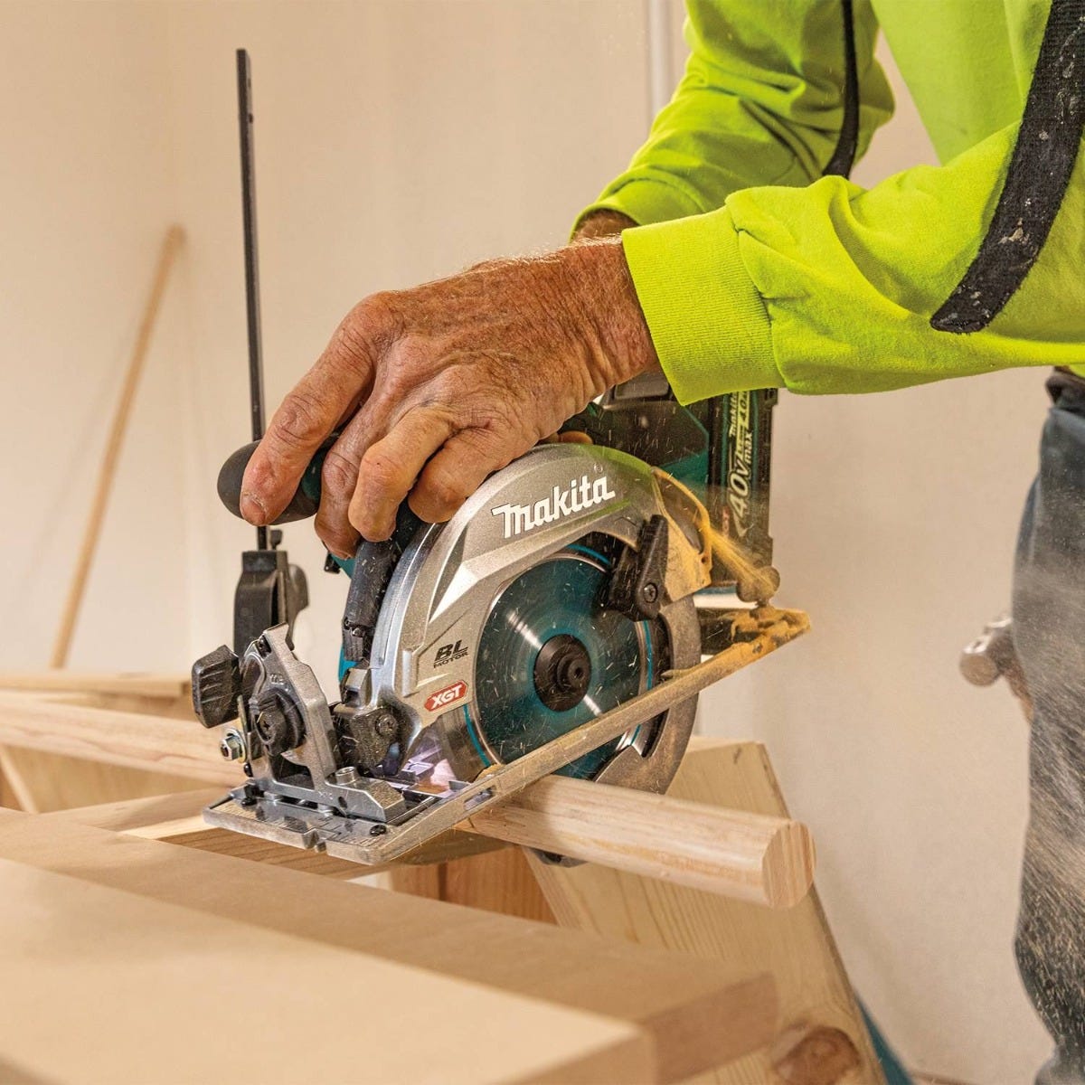 Makita GSH05Z 40V max XGT Brushless Cordless 6-1/2" Circular Saw, AWS Capable, Tool Only