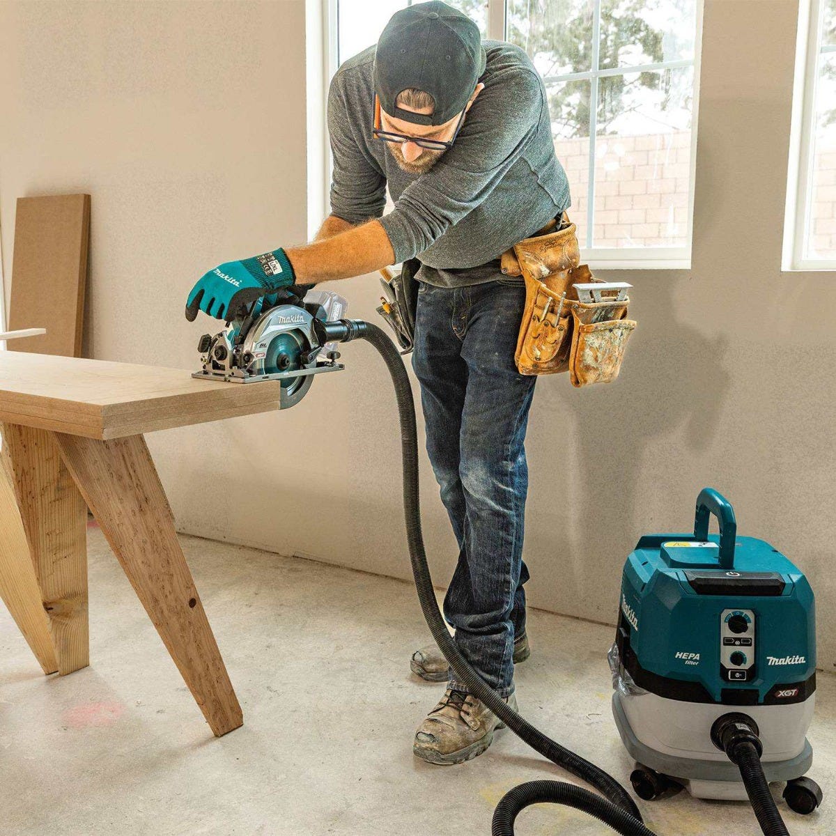 Makita GSH05Z 40V max XGT Brushless Cordless 6-1/2" Circular Saw, AWS Capable, Tool Only