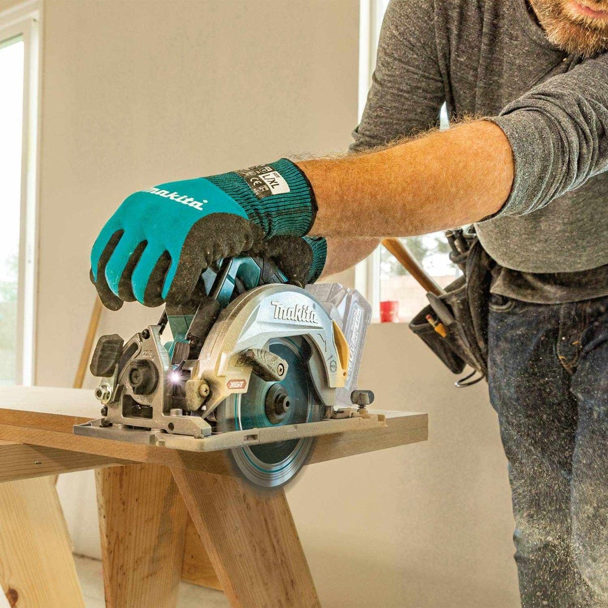 Makita GSH05Z 40V max XGT Brushless Cordless 6-1/2" Circular Saw, AWS Capable, Tool Only