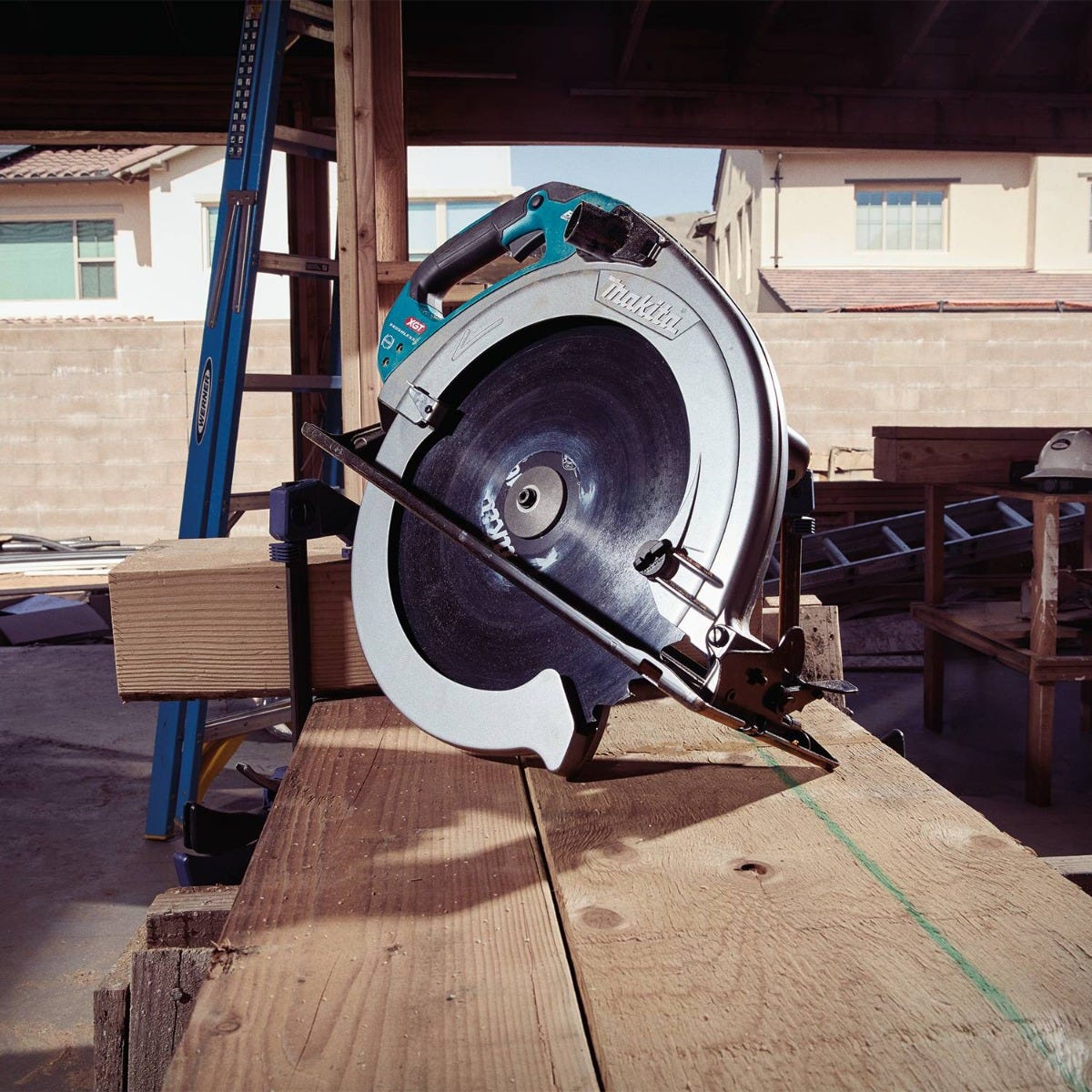 Makita GSH06T1 40V max XGTÂ® Brushless Cordless 16-5/16" Circular Saw Kit, AWS Capable (5.0Ah)