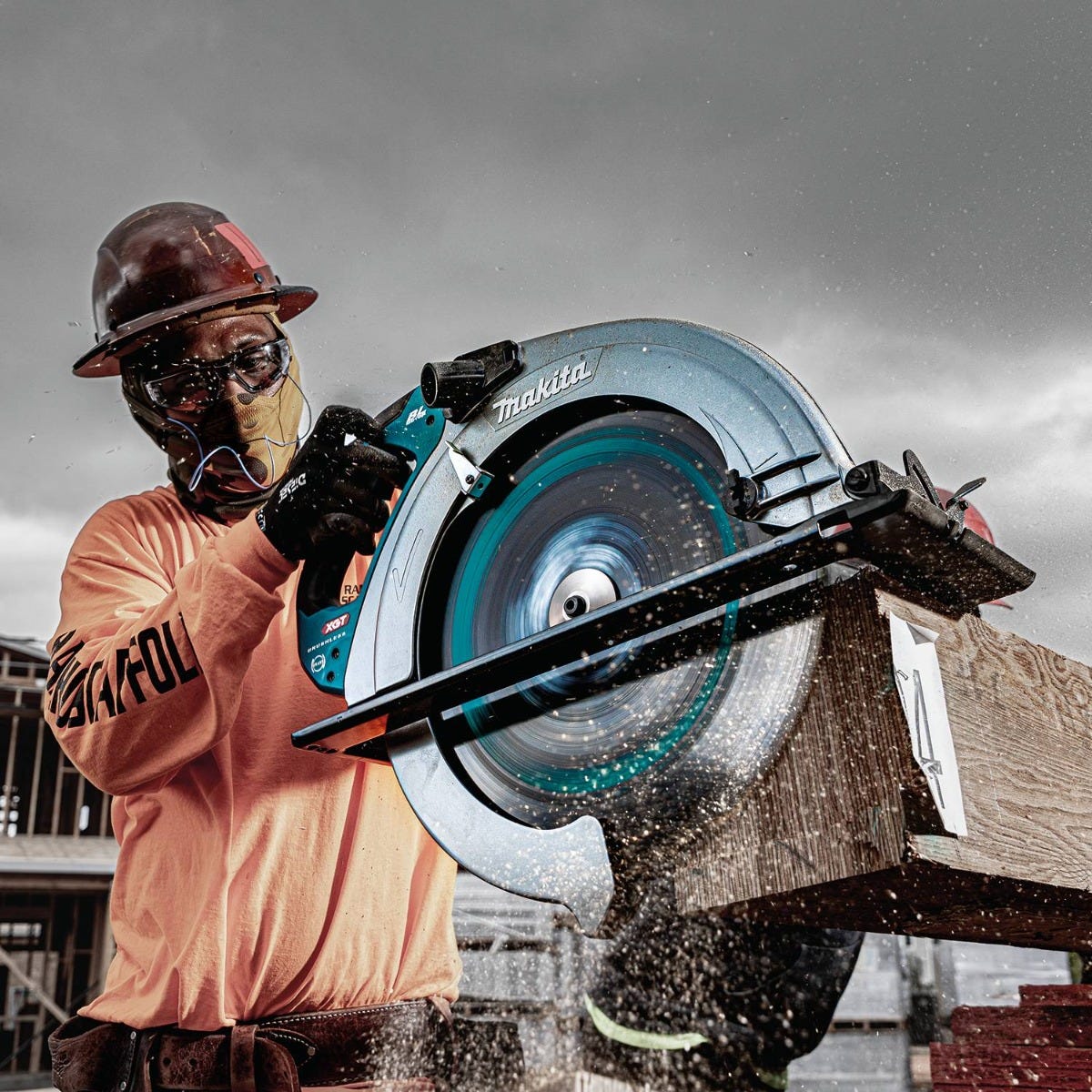 Makita GSH06T1 40V max XGTÂ® Brushless Cordless 16-5/16" Circular Saw Kit, AWS Capable (5.0Ah)