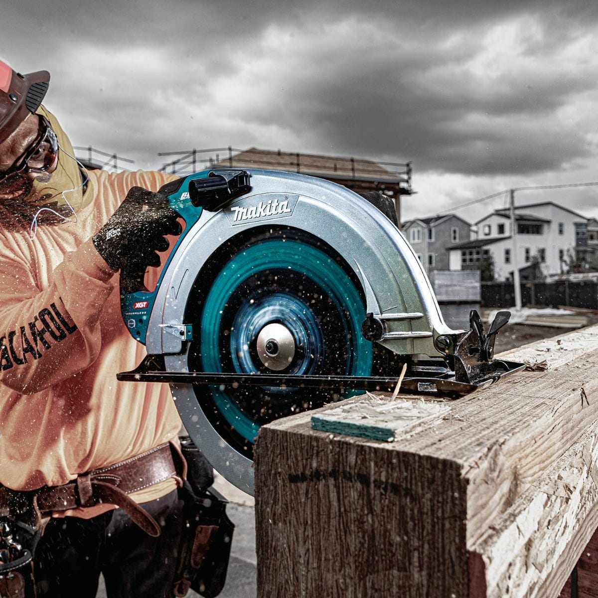 Makita GSH06T1 40V max XGTÂ® Brushless Cordless 16-5/16" Circular Saw Kit, AWS Capable (5.0Ah)