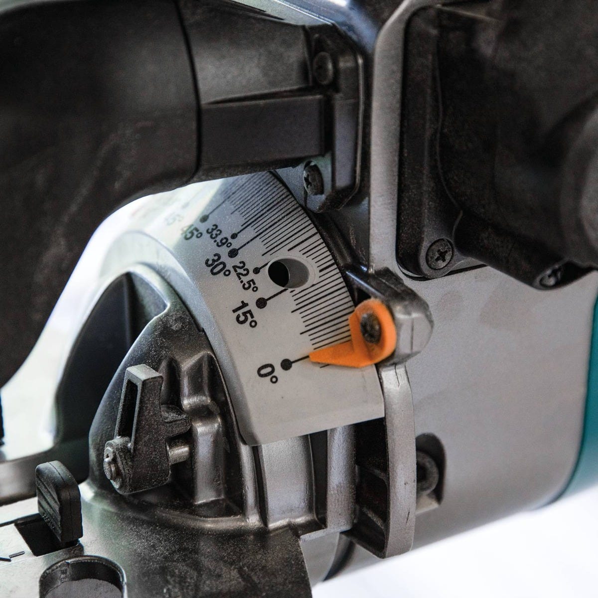 Makita GSL04M1 40V max XGT Brushless Cordless 12" Dual-Bevel Sliding Compound Miter Saw Kit, AWS Capable (4.0Ah)