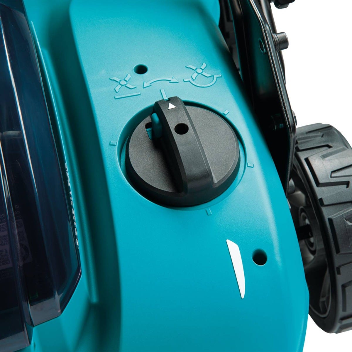 Makita GVU01SM 40V max XGT Brushless Cordless 15" Dethatcher / Scarifier Kit (4.0Ah)