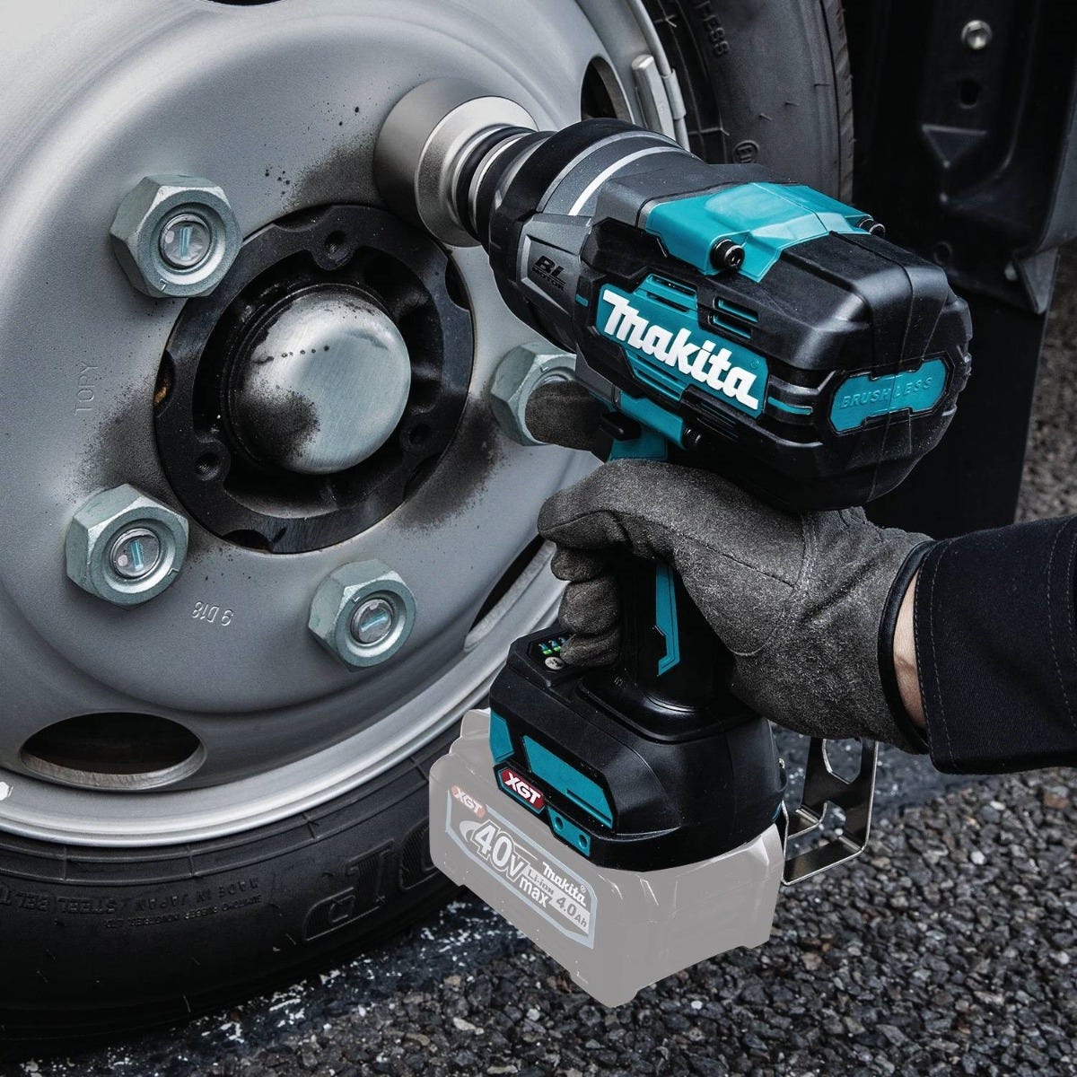 Makita GWT01Z 40V max XGT Brushless Cordless 4-Speed High-Torque 3/4" Sq. Drive Impact Wrench w/ Friction Ring Anvil, Tool Only