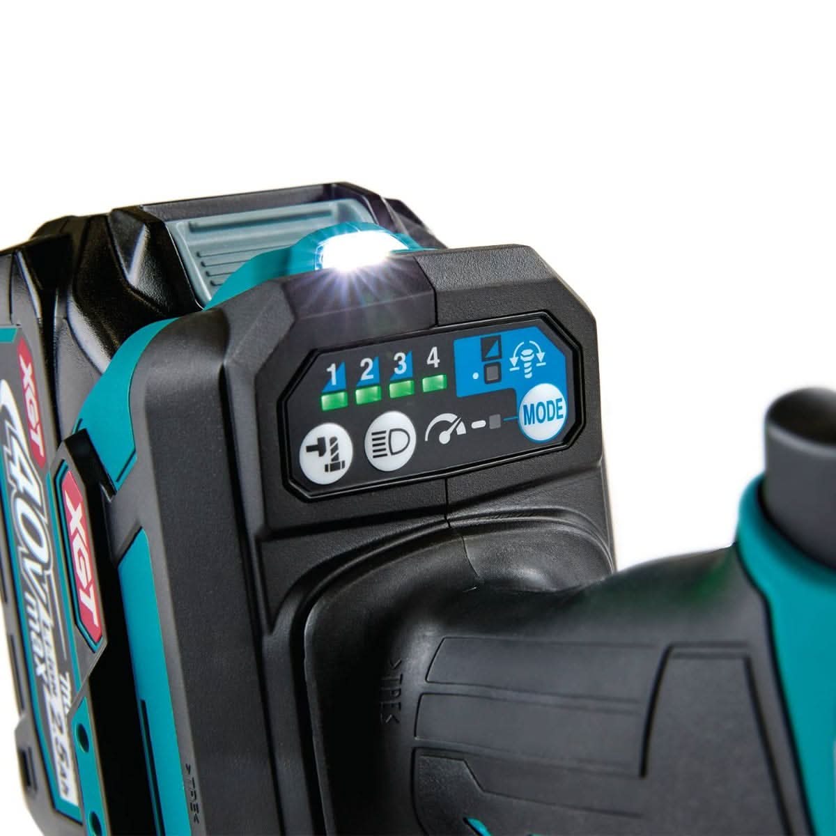 Makita GWT03D 40V max XGT Brushless Cordless 4-Speed High-Torque 1/2" Sq. Drive Impact Wrench Kit w/ Detent Anvil (2.5Ah)