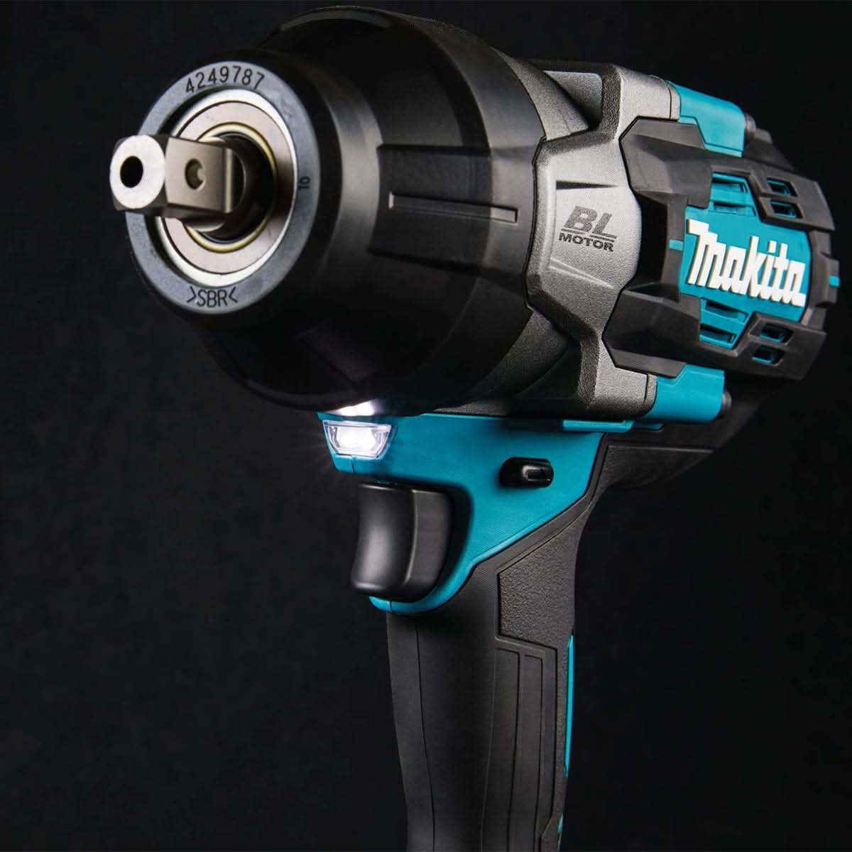 Makita GWT03D 40V max XGT Brushless Cordless 4-Speed High-Torque 1/2" Sq. Drive Impact Wrench Kit w/ Detent Anvil (2.5Ah)