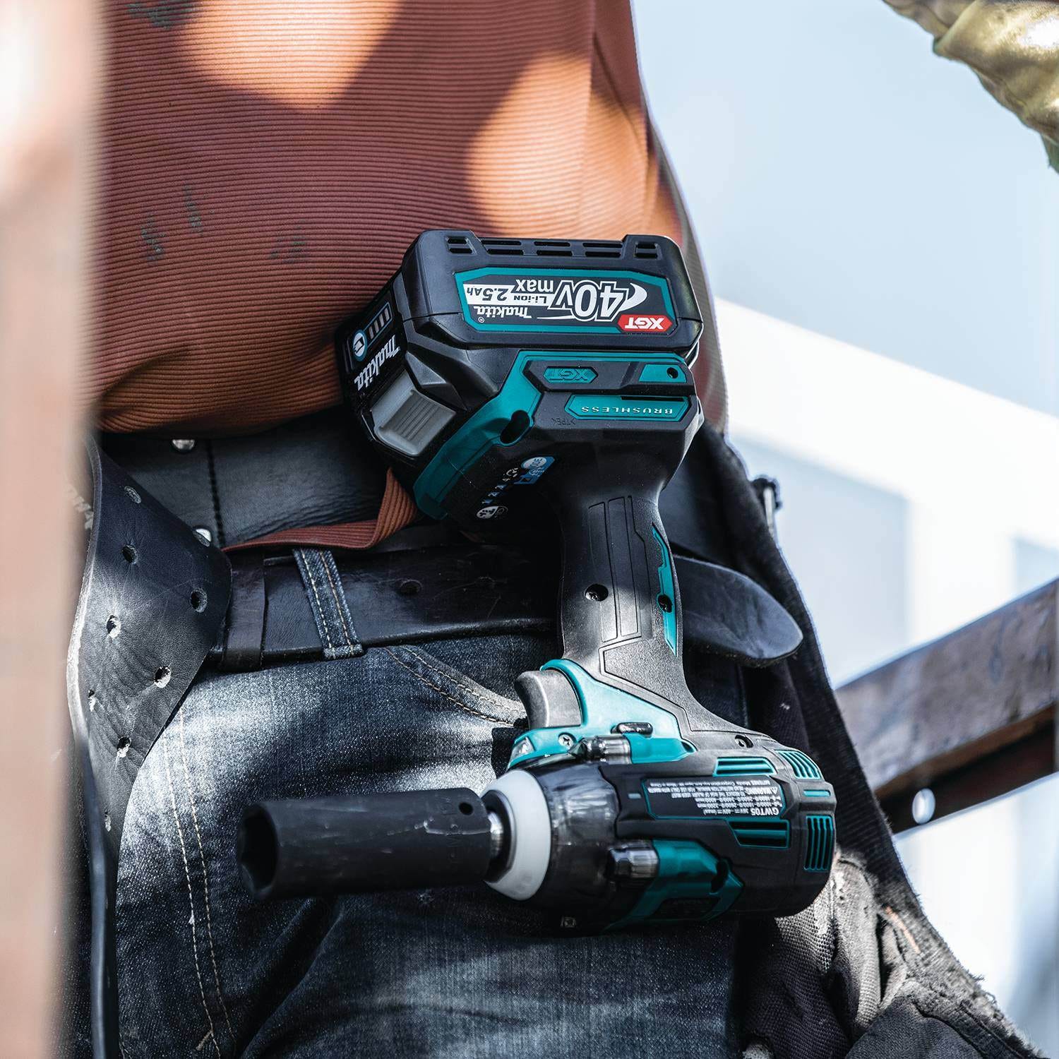 Makita GWT05D 40V max XGT Brushless Cordless 4-Speed 1/2" Sq. Drive Impact Wrench Kit w/ Detent Anvil (2.5Ah)