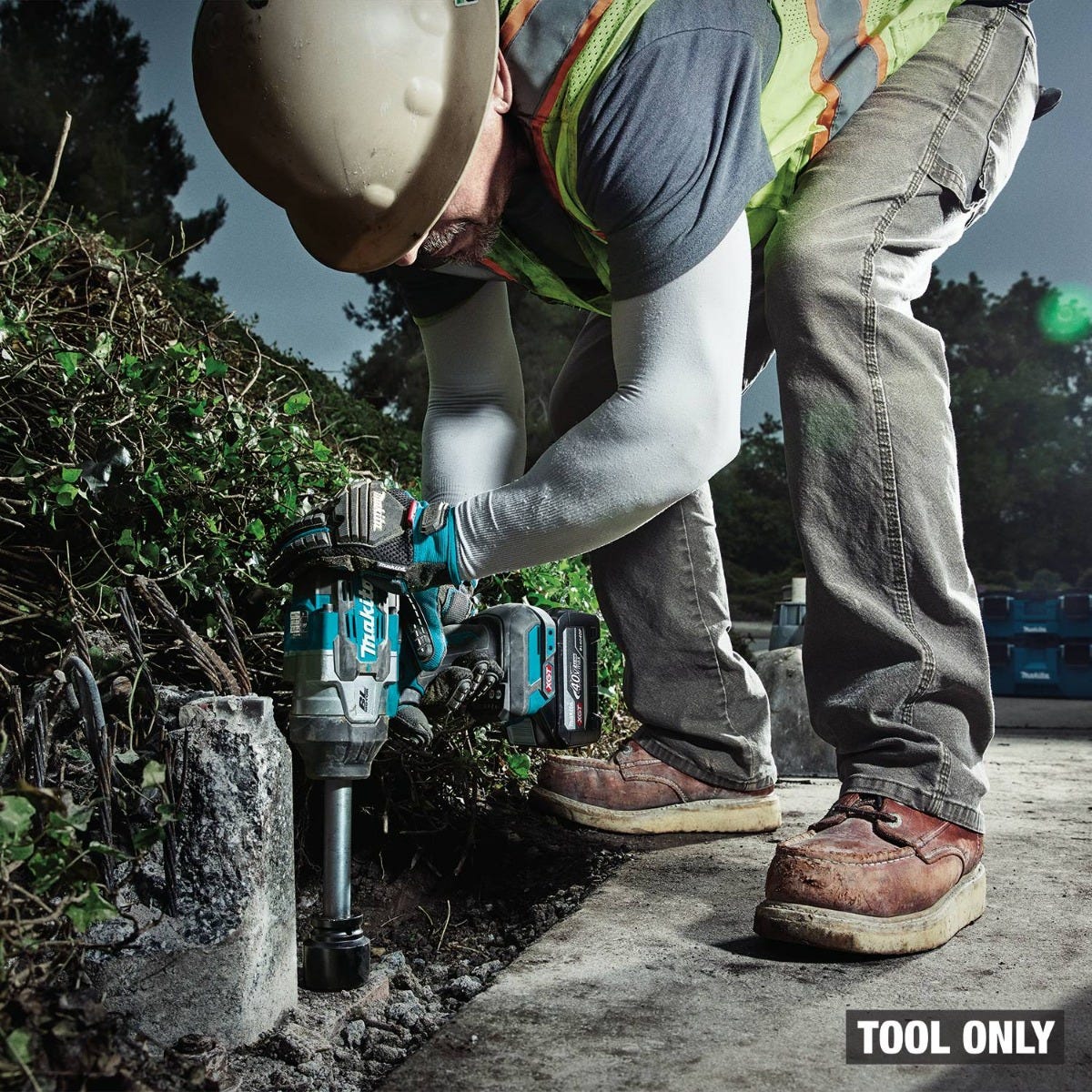 Makita GWT11Z 40V max XGT Brushless Cordless 4-Speed High-Torque 3/4-in. Extended Anvil Friction Ring Impact Wrench, Tool Only