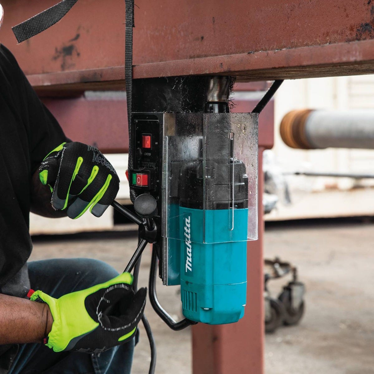 Makita HB350 1-3/8-in Magnetic Drill