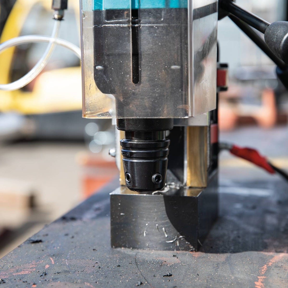 Makita HB350 1-3/8-in Magnetic Drill