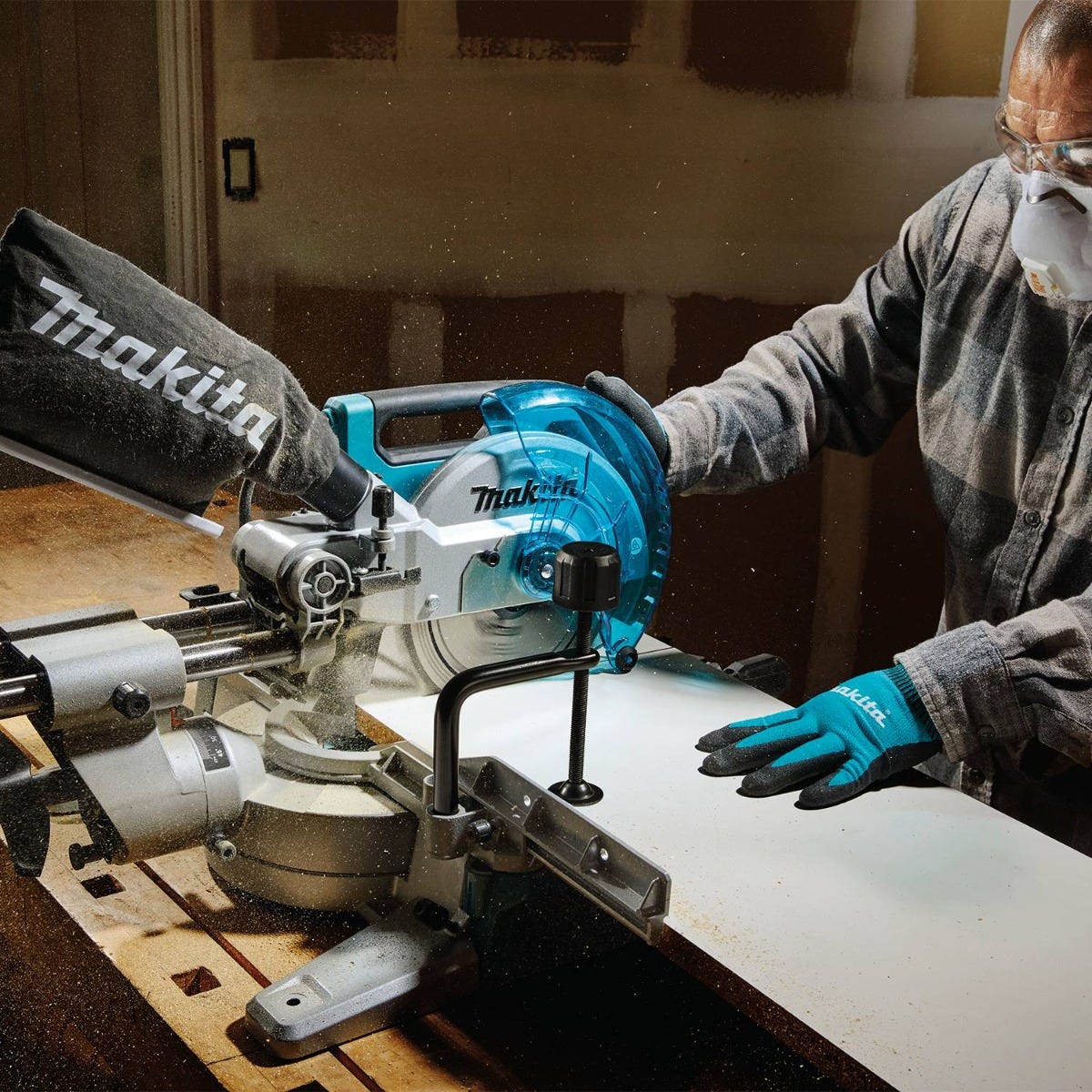 Makita LS0816F 8-1/2" Slide Compound Miter Saw
