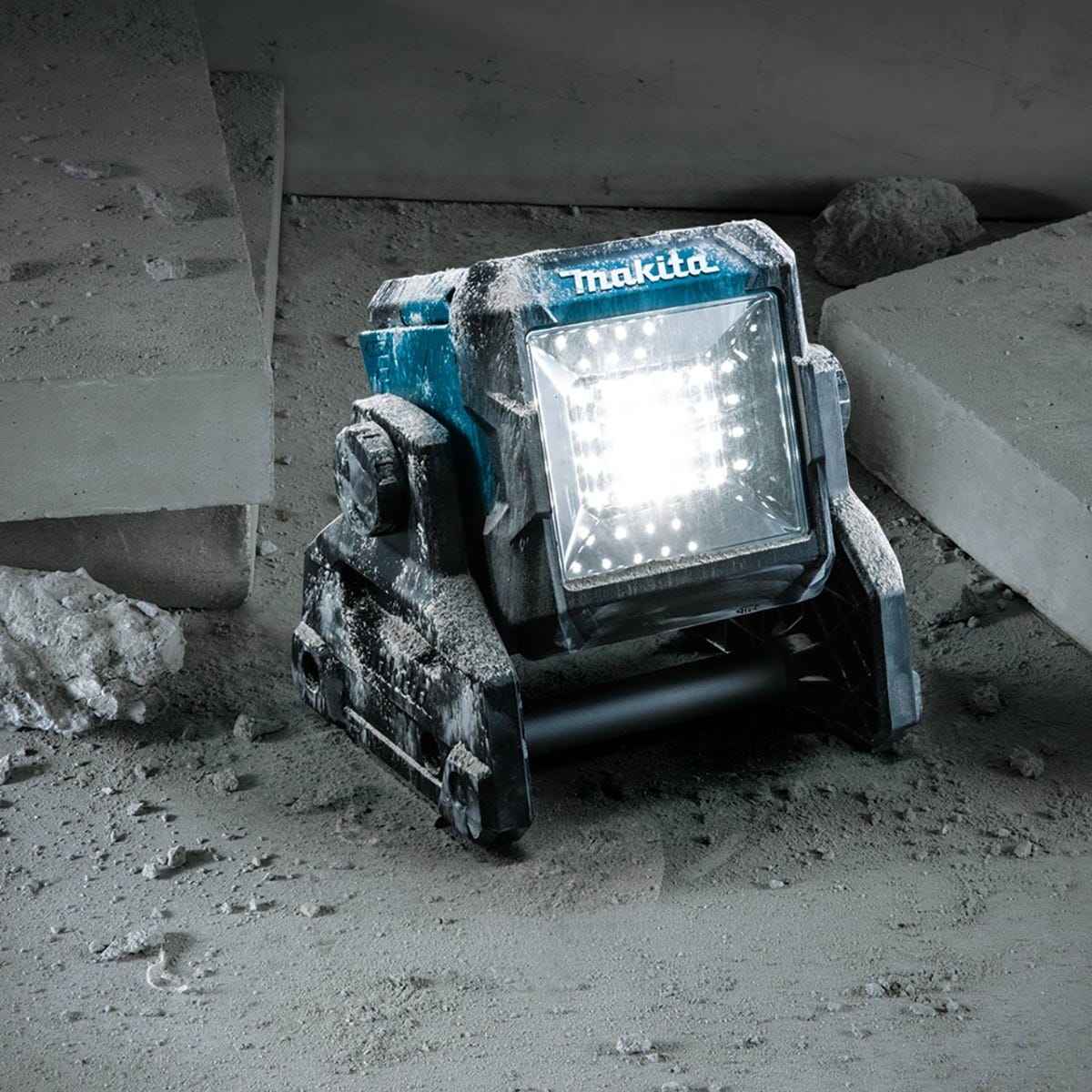 Makita ML003G 40V max XGT / 18V LXT Cordless LED Work Light, Light Only