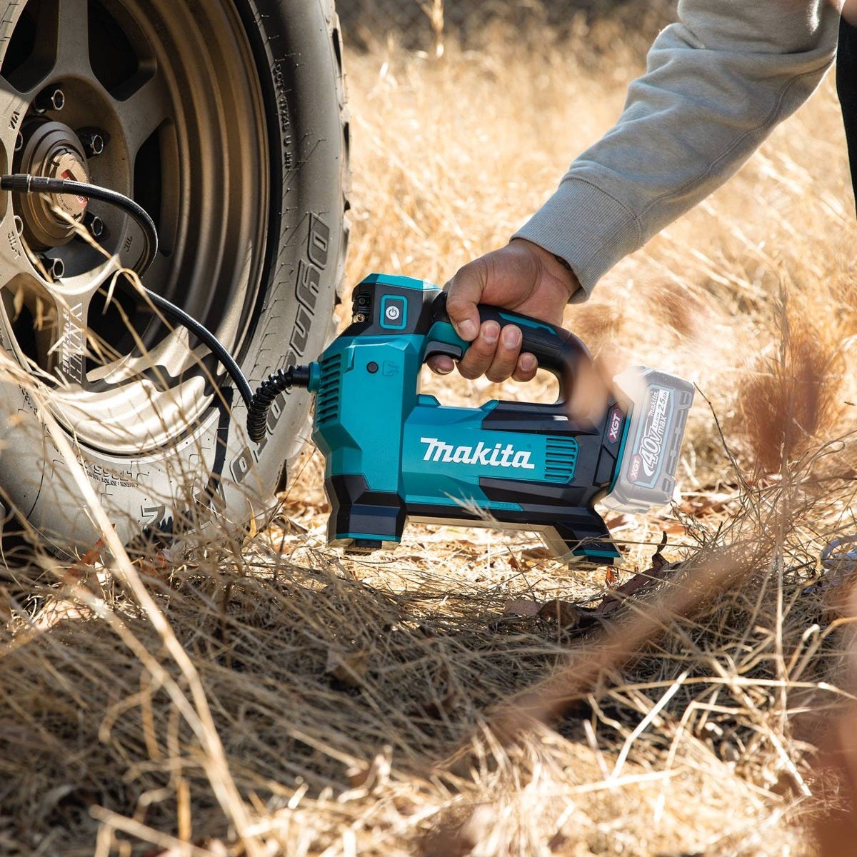 Makita MP001GZ01 40V max XGT Cordless High-Pressure Inflator, Tool Only