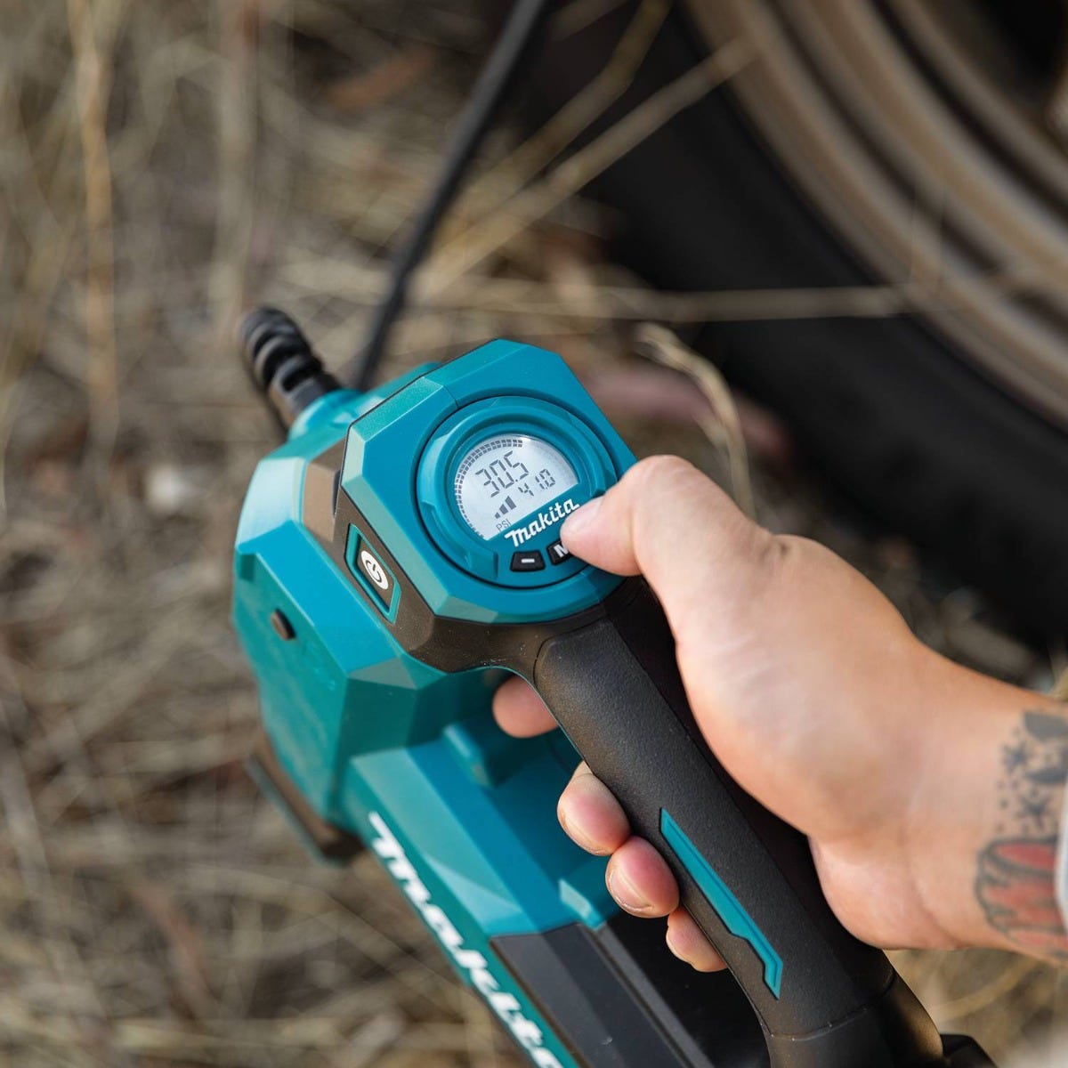 Makita MP001GZ01 40V max XGT Cordless High-Pressure Inflator, Tool Only
