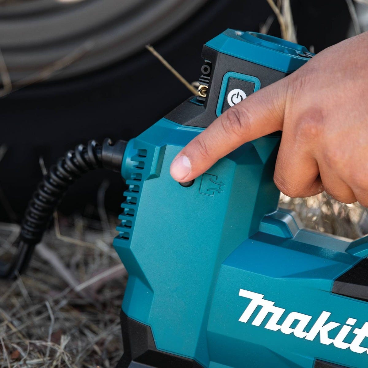 Makita MP001GZ01 40V max XGT Cordless High-Pressure Inflator, Tool Only