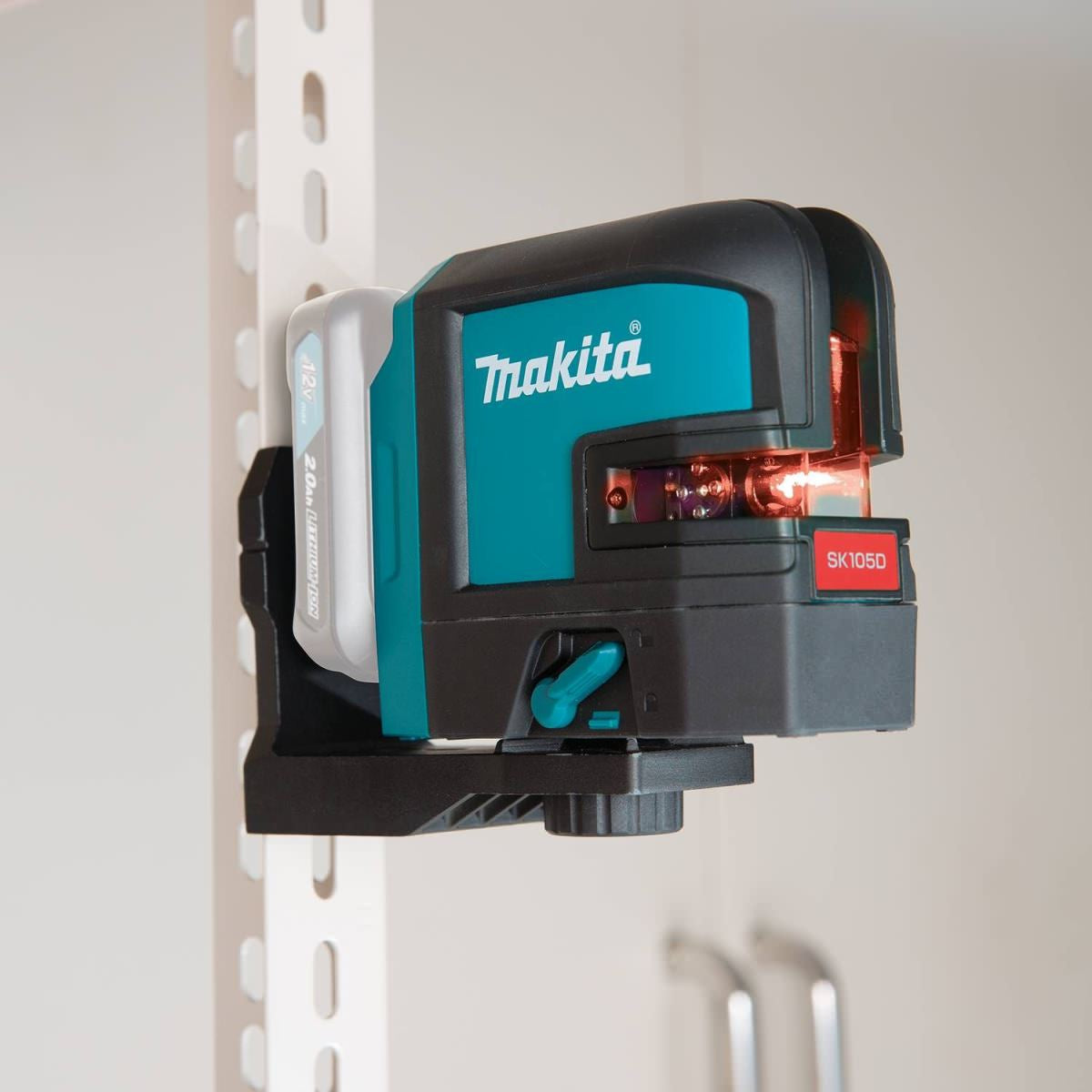 Makita SK105DZ 12V max CXT Lithium-Ion Cordless Self-Leveling Cross-Line Red Beam Laser, Tool Only