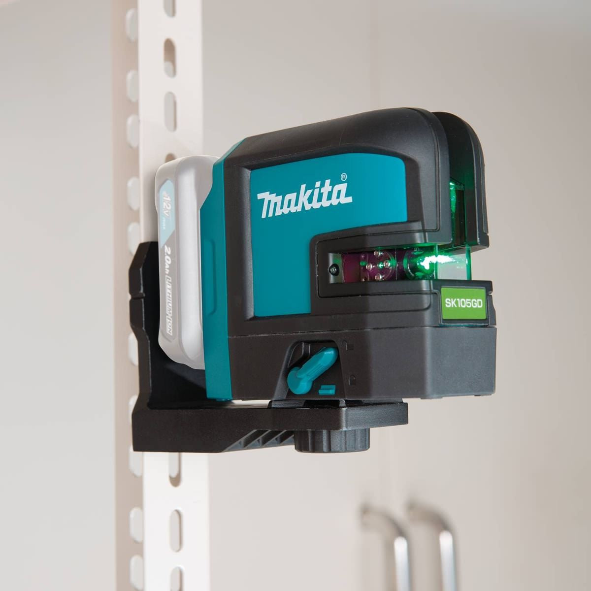 Makita SK105GDZ 12V max CXT Lithium-Ion Cordless Self-Leveling Cross-Line Green Beam Laser, Tool Only