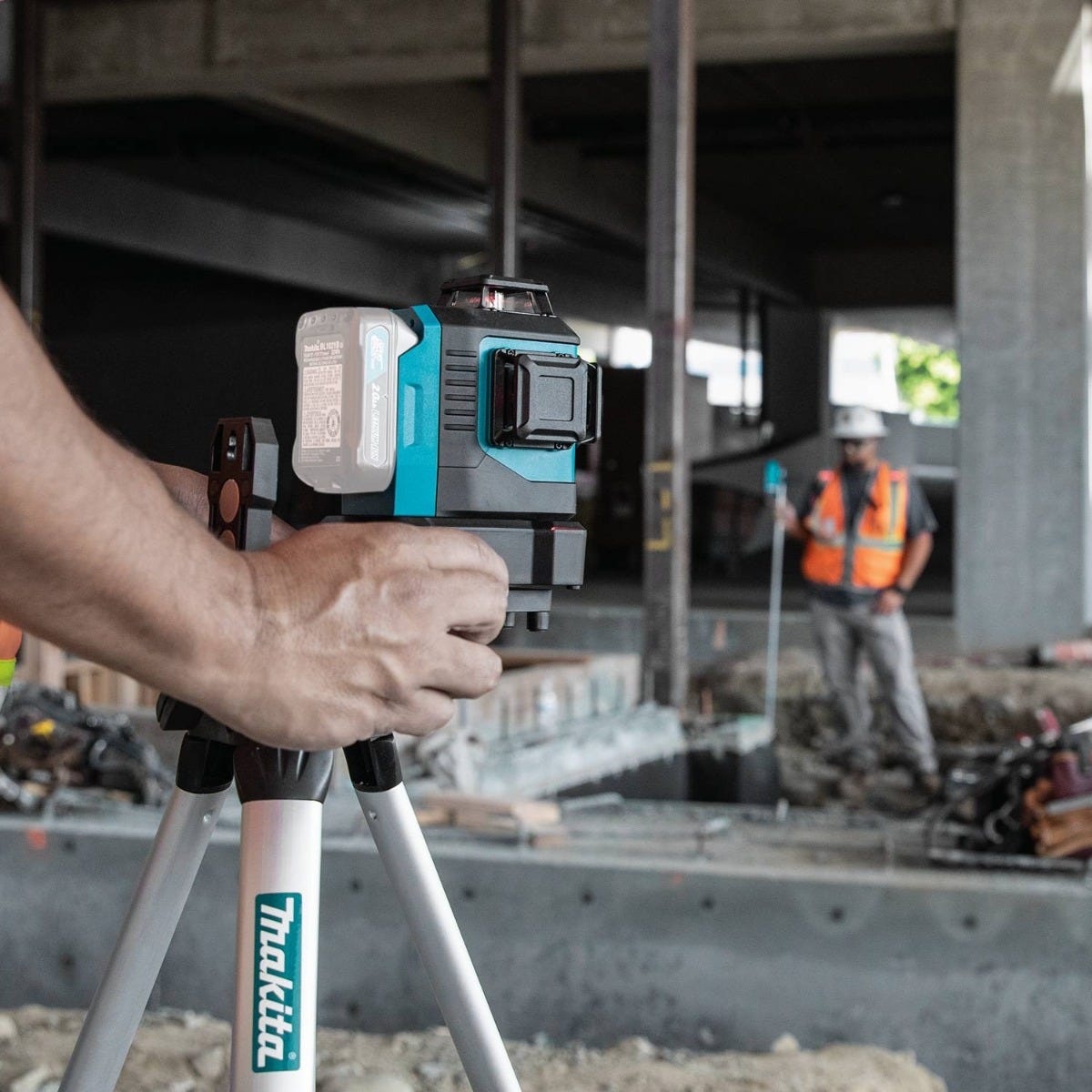 Makita SK700D 12V max CXT Lithium-Ion Cordless Self-Leveling 360; 3-Plane Red Laser, Tool Only