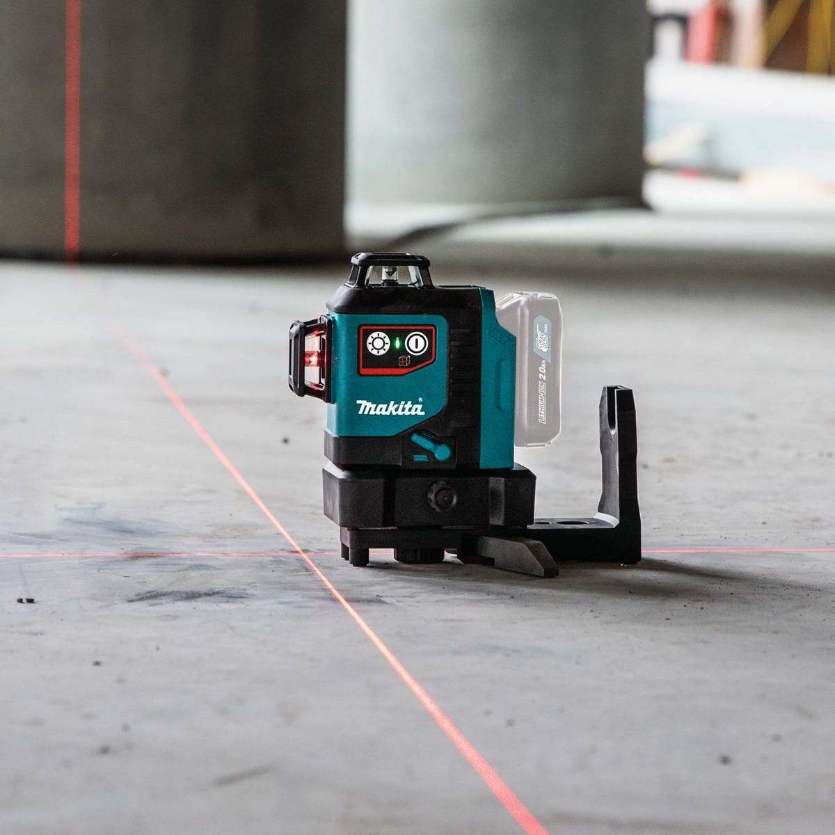 Makita SK700D 12V max CXT Lithium-Ion Cordless Self-Leveling 360; 3-Plane Red Laser, Tool Only