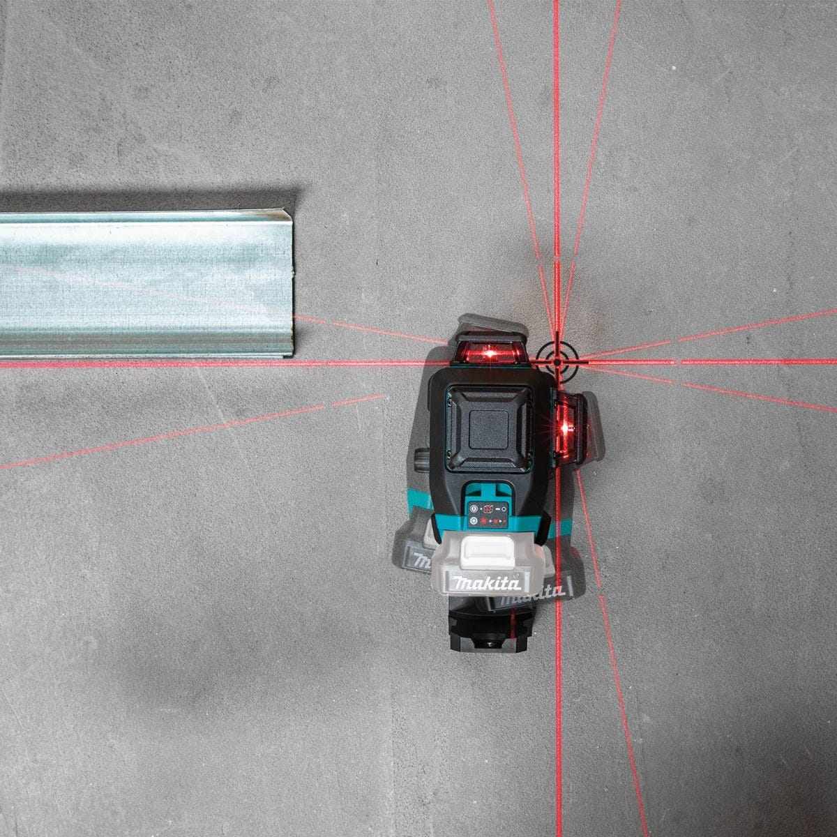 Makita SK700D 12V max CXT Lithium-Ion Cordless Self-Leveling 360; 3-Plane Red Laser, Tool Only