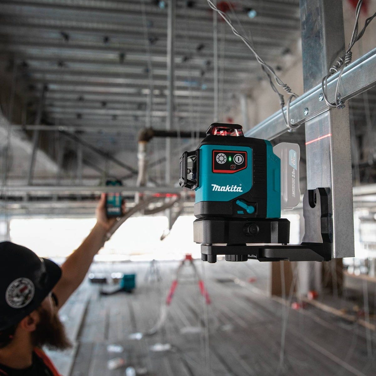 Makita SK700D 12V max CXT Lithium-Ion Cordless Self-Leveling 360; 3-Plane Red Laser, Tool Only