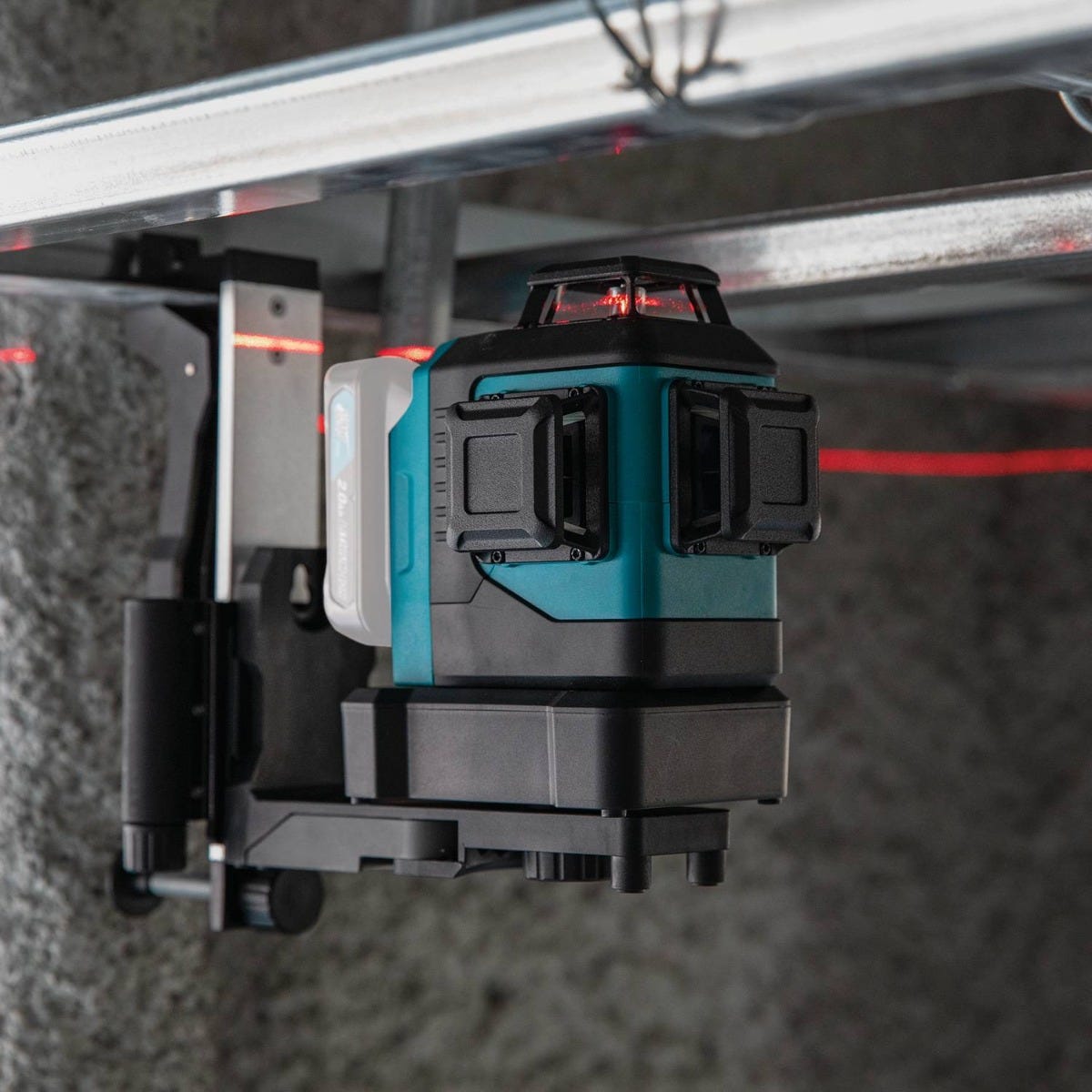 Makita SK700D 12V max CXT Lithium-Ion Cordless Self-Leveling 360; 3-Plane Red Laser, Tool Only