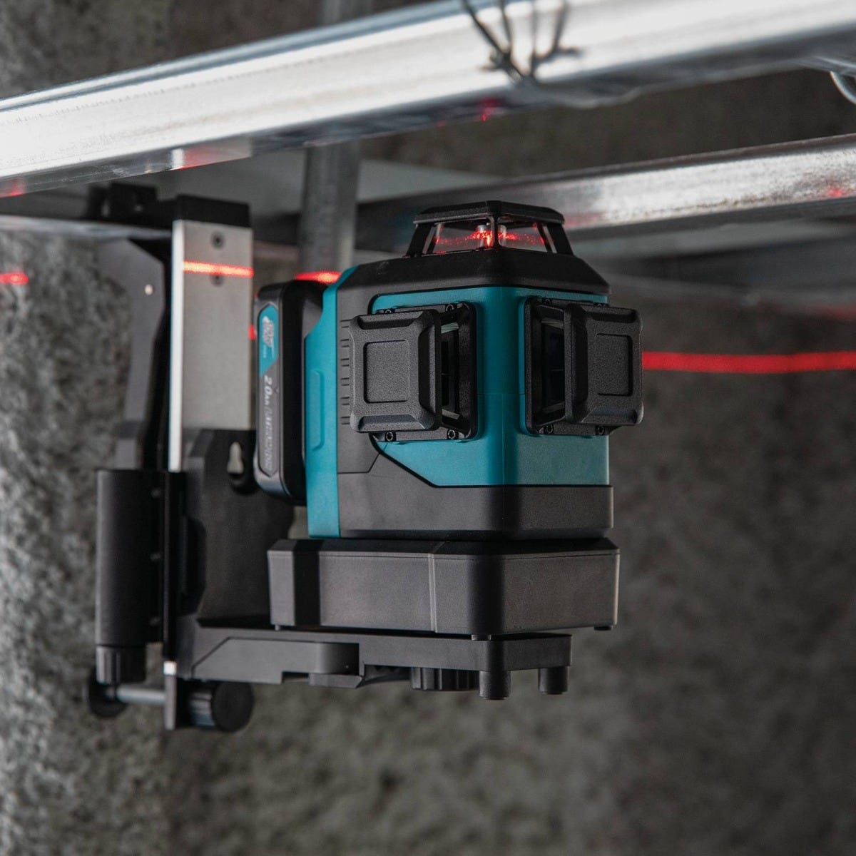 Makita SK700DNAJ 12V max CXT Lithium-Ion Cordless Self-Leveling 360Â° 3-Plane Red Laser Kit (2.0Ah)