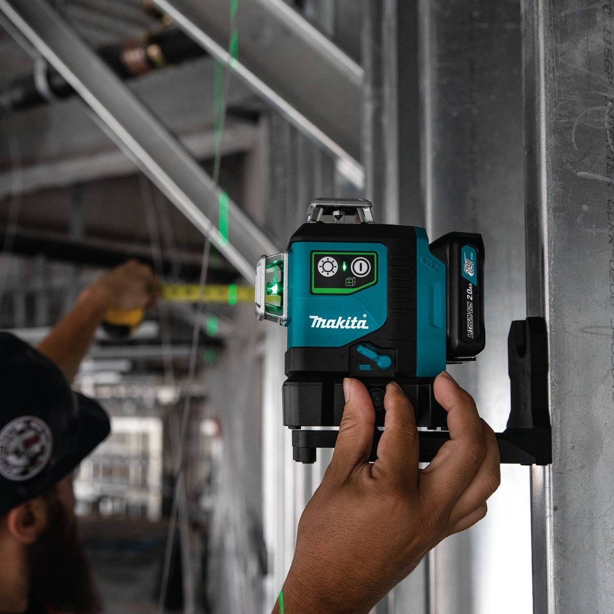 Makita SK700GDNAJ 12V max CXT Lithium-Ion Cordless Self-Leveling 360Â° 3-Plane Green Laser Kit (2.0Ah)