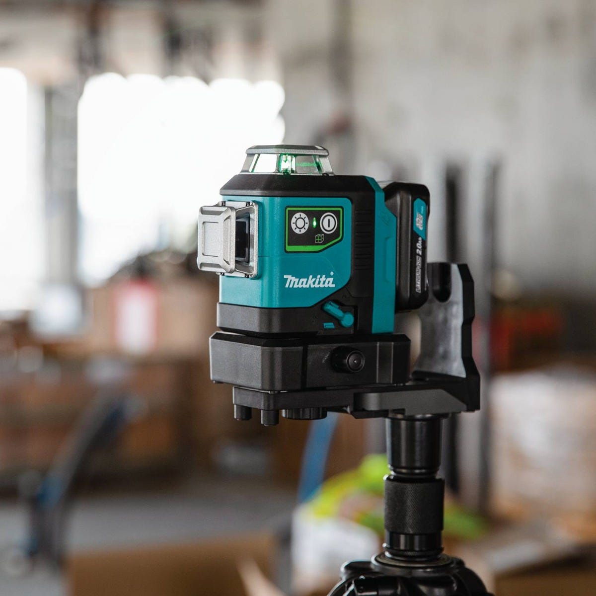 Makita SK700GDNAJ 12V max CXT Lithium-Ion Cordless Self-Leveling 360Â° 3-Plane Green Laser Kit (2.0Ah)