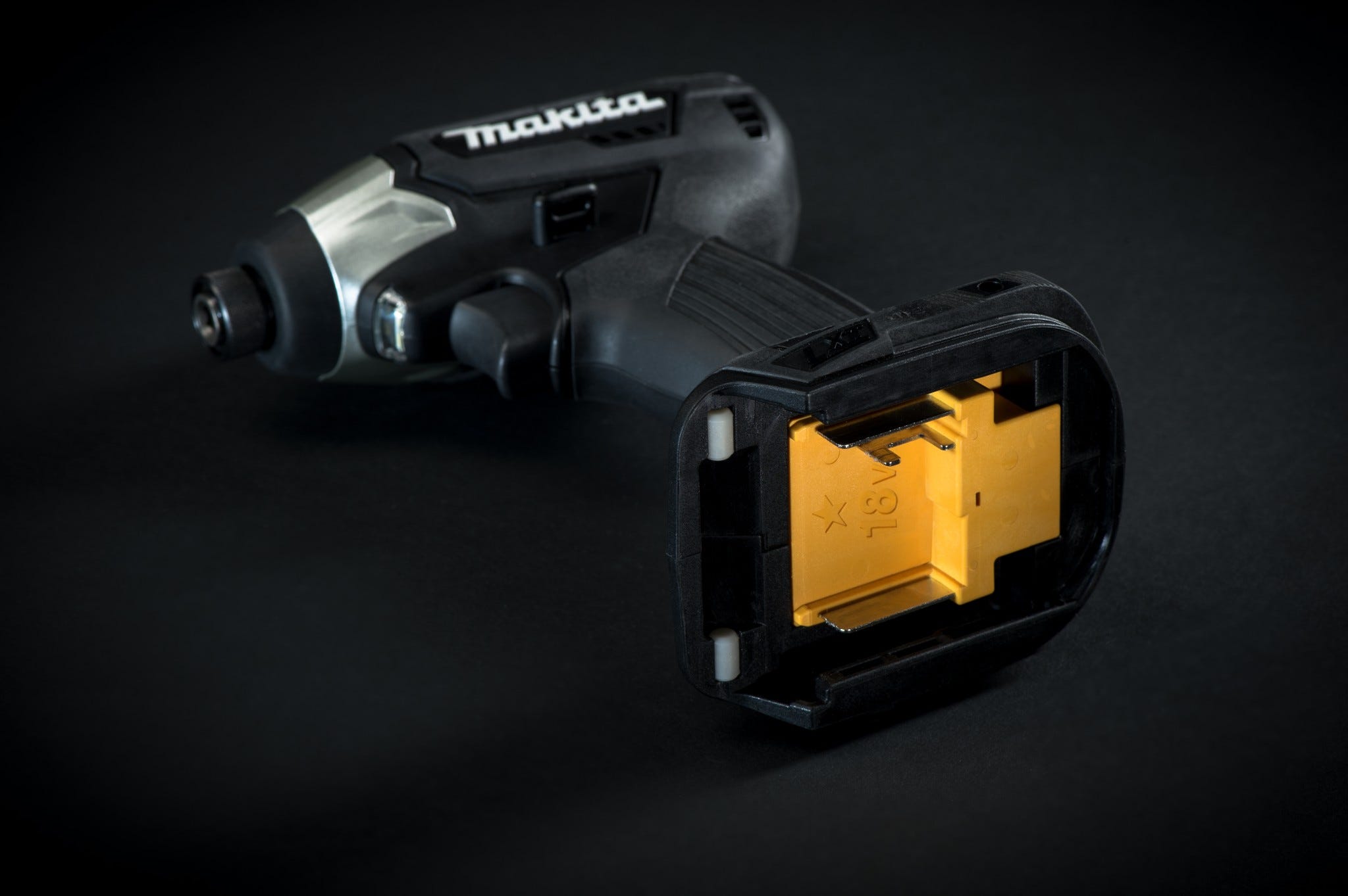 Makita XFD11ZB 18V LXT Sub-Compact Brushless Cordless 1/2" Driver Drill , Tool Only (PROMO)