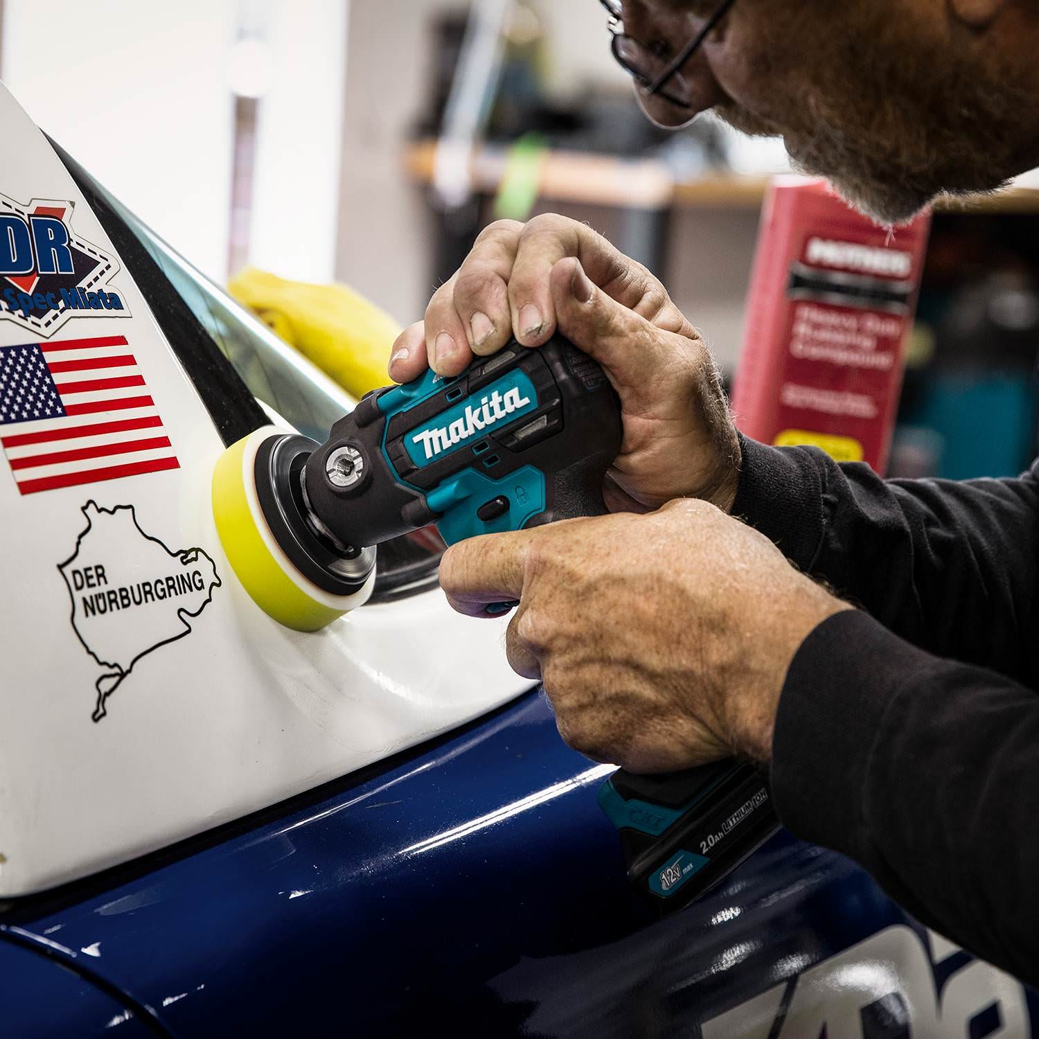 Makita VP01R1 12V max CXT Lithium"‘Ion Brushless 3" Polisher / 2" Sander Kit (2.0Ah)