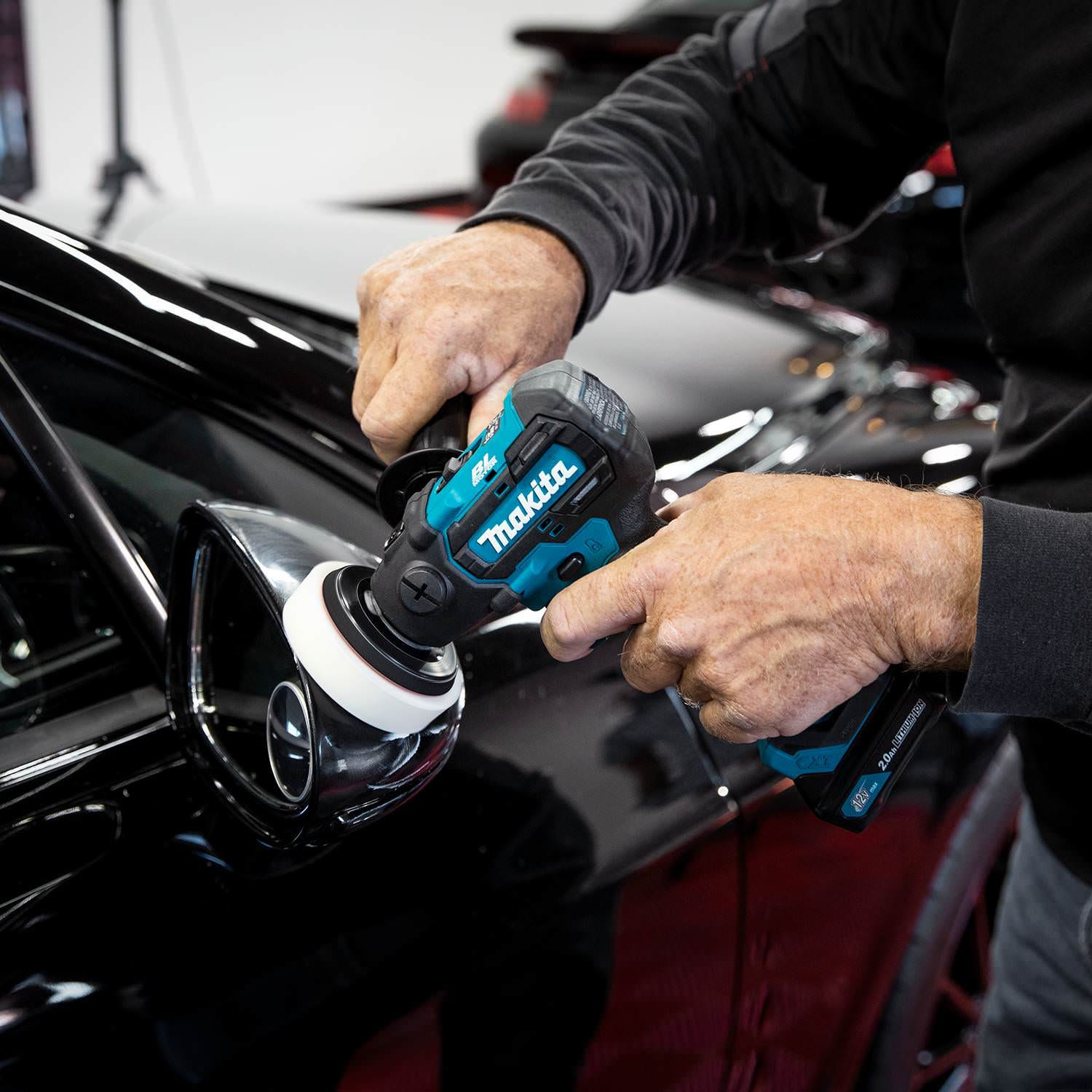 Makita VP01R1 12V max CXT Lithium"‘Ion Brushless 3" Polisher / 2" Sander Kit (2.0Ah)