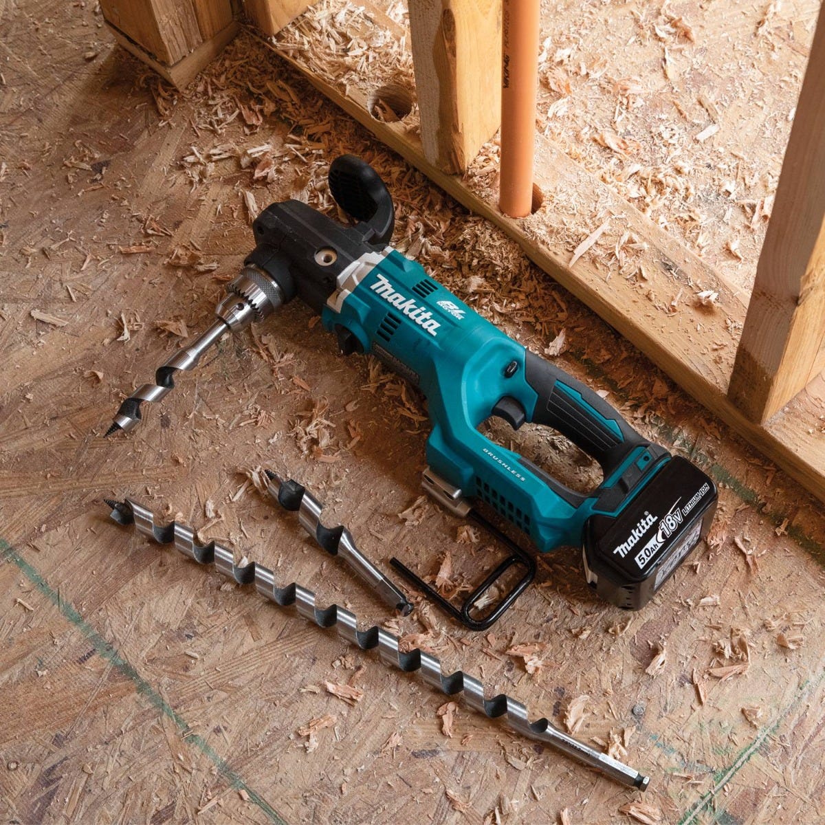 Makita XAD05T 18V LXT Lithium-Ion Brushless Cordless 1/2" Right Angle Drill Kit (5.0Ah)