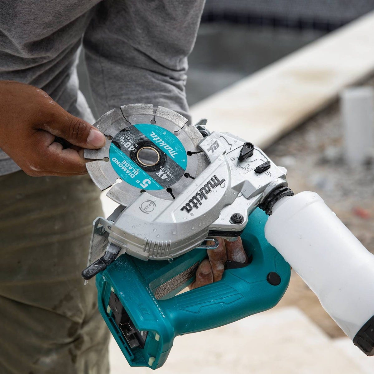 Makita XCC01Z 18V LXT Lithium-Ion Brushless Cordless 5" Wet/Dry Masonry Saw, AWS Capable, Tool Only