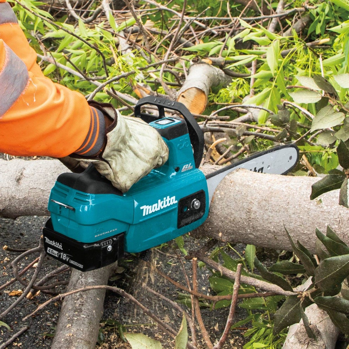 Makita XCU06SM1 18V LXT Lithium-Ion Brushless Cordless 10" Top Handle Chain Saw Kit (4.0Ah)