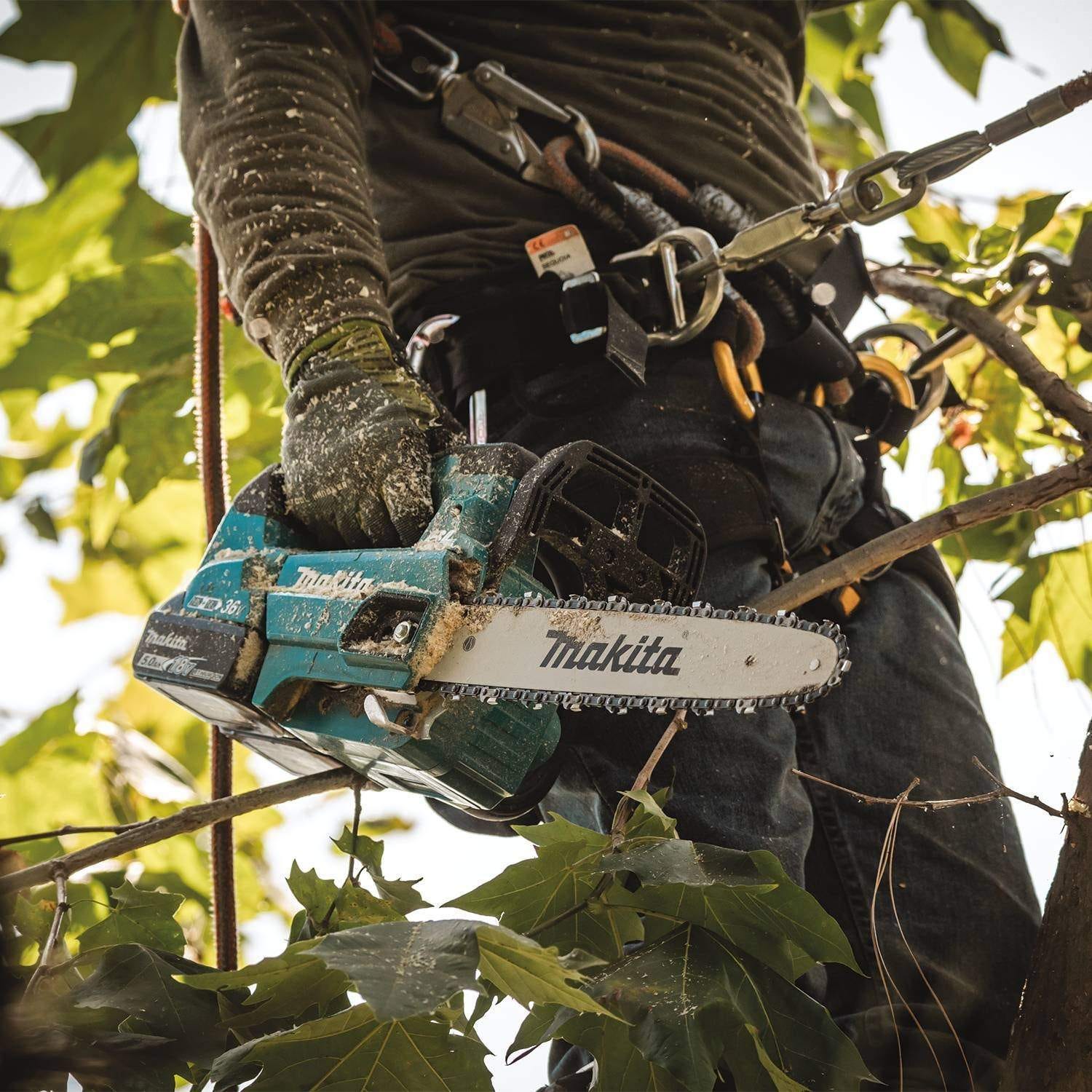 Makita XCU08PT 36V (18V X2) LXT Brushless 14" Top Handle Chain Saw Kit (5.0Ah)