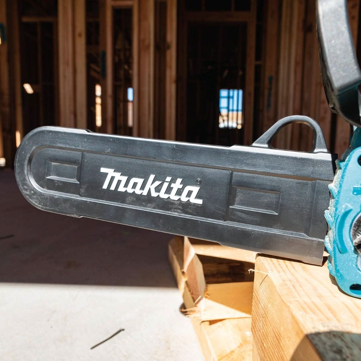 Makita Holiday Outdoor Value Kit
