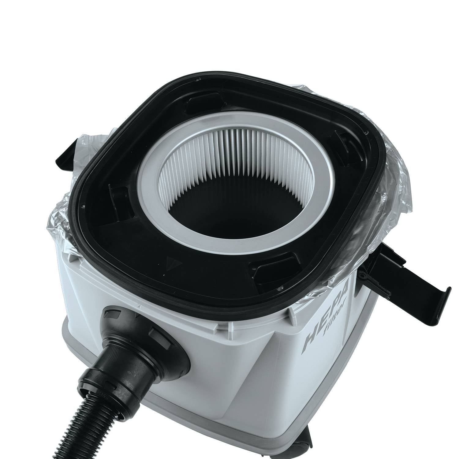 *** MUST COMPLETE ONLINE FORM AT MAKITATOOLS.COM/EREBATES TO RECEIVE FREE ITEM*** Ships separately from Makita.