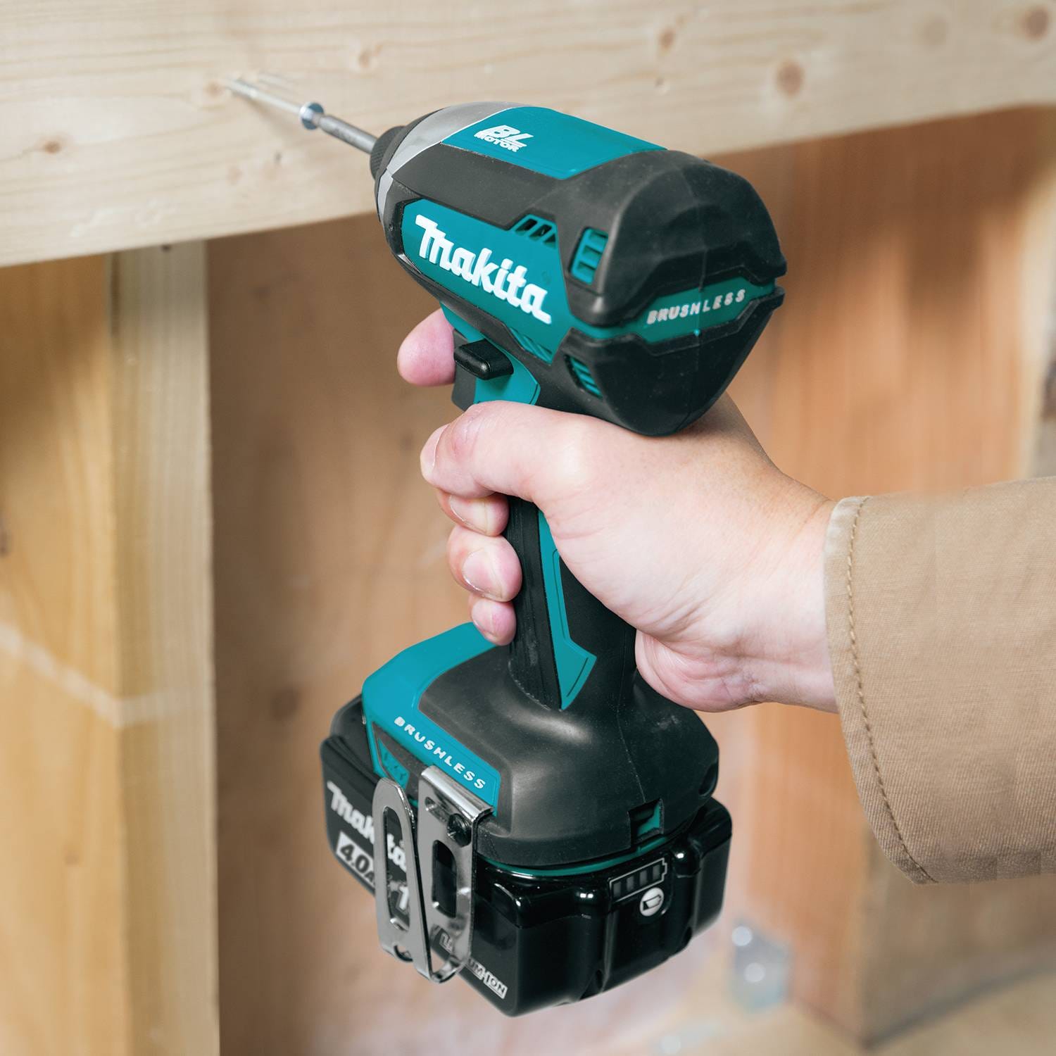 Makita XT291M 18V LXT Lithium-Ion Brushless Cordless 2-Pc. Combo Kit (4.0Ah)
