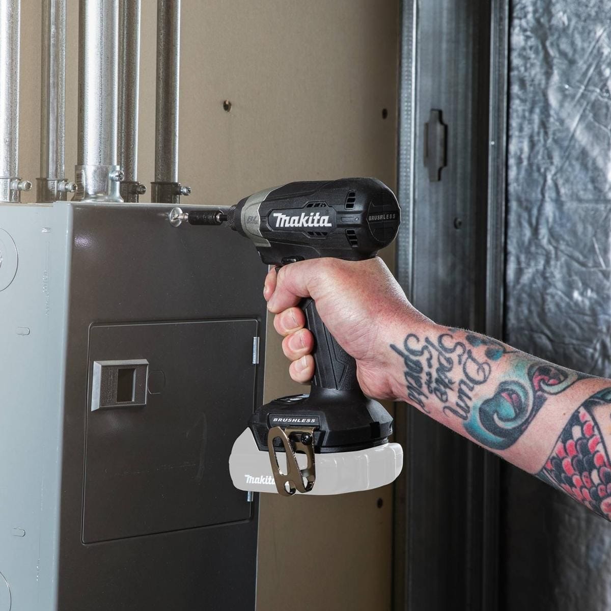 Makita XDT18ZB 18V LXT Lithium-Ion Sub-Compact Brushless Cordless Impact Driver, Tool Only