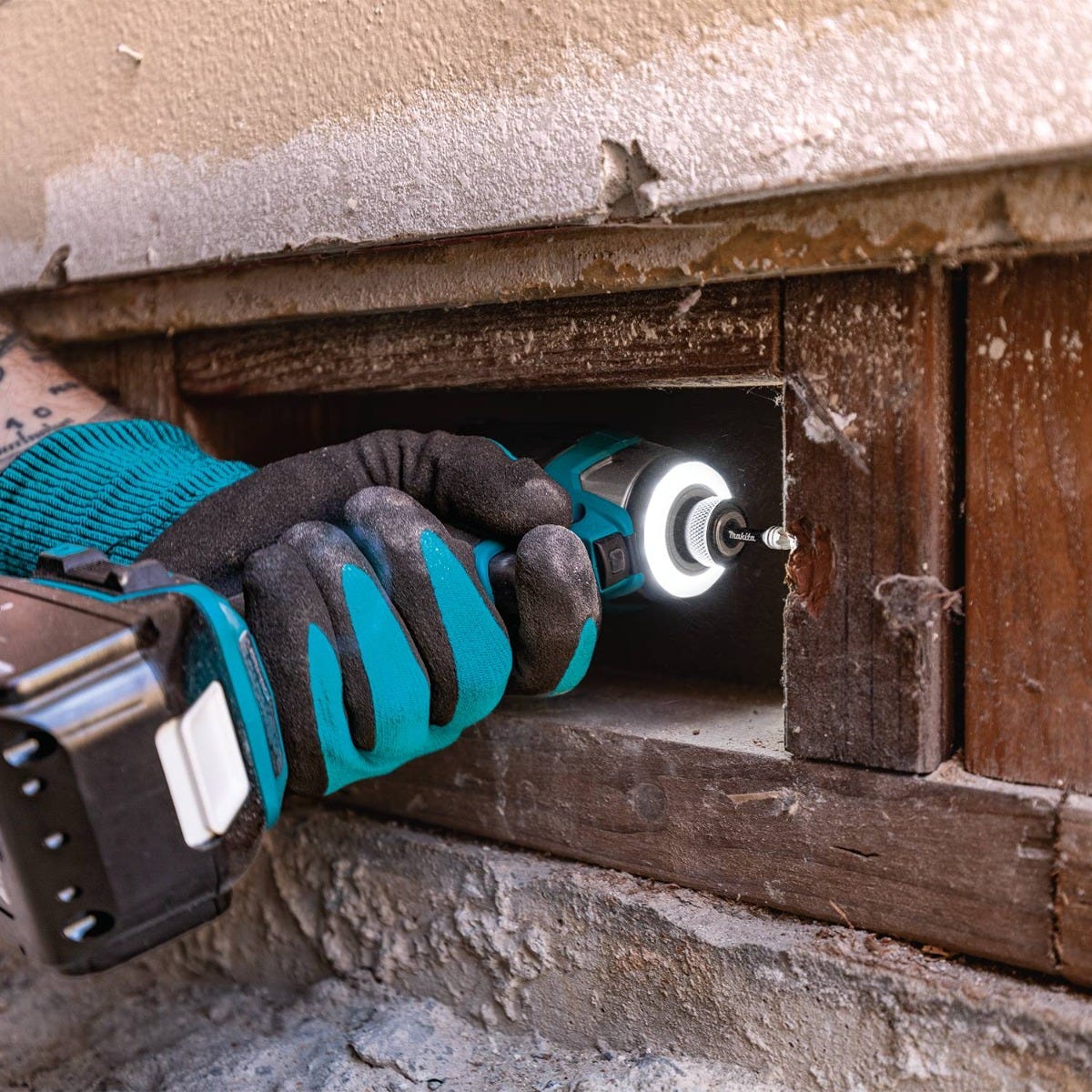 Makita XDT20T 18V LXT Lithium-Ion Brushless Cordless Quick-Shift Mode 4-Speed Impact Driver Kit (5.0Ah)