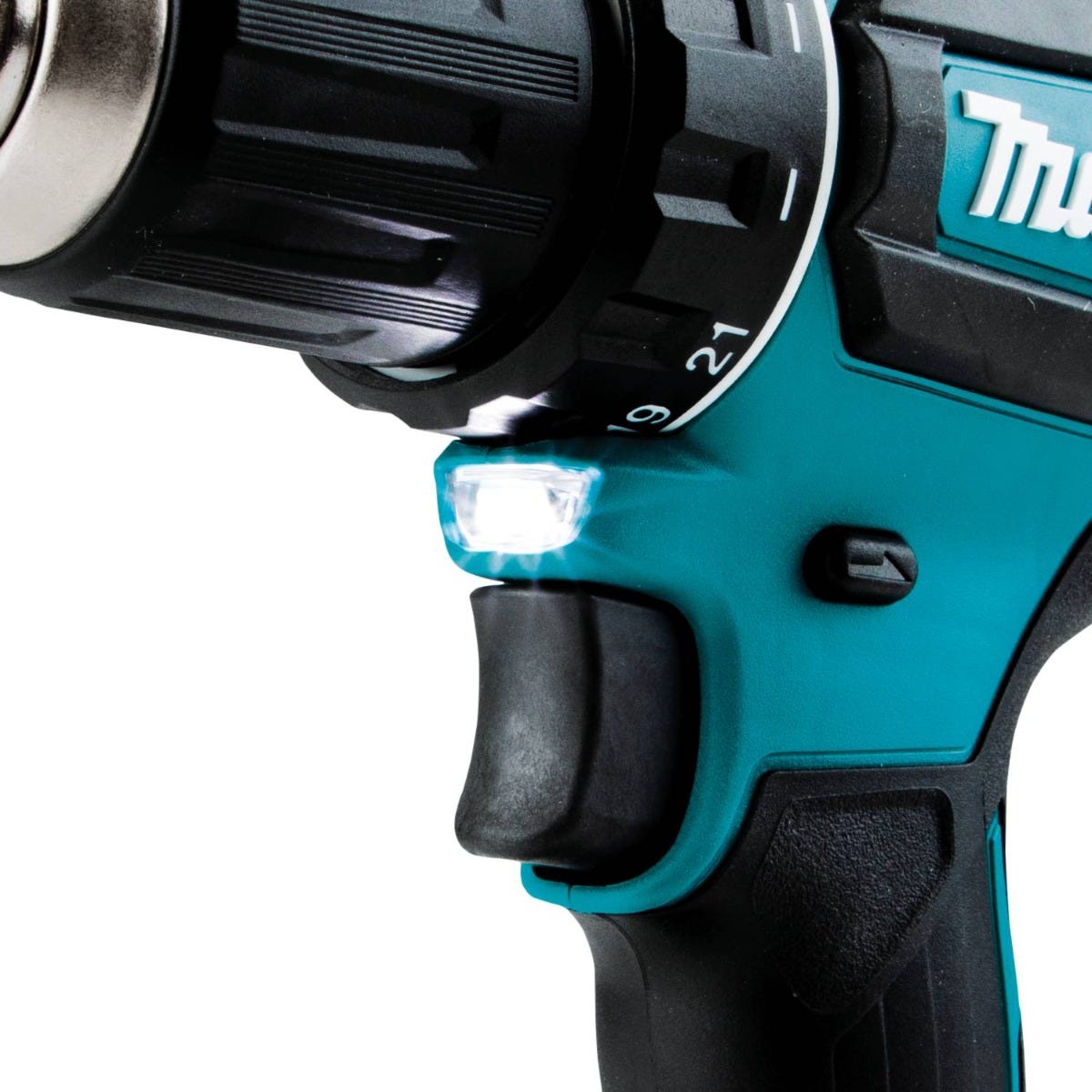 Makita XFD131X2 18V LXT Lithium-Ion Brushless Cordless 1/2" Driver-Drill Kit with L.E.D Flashlight and 2 Batteries (3.0Ah)