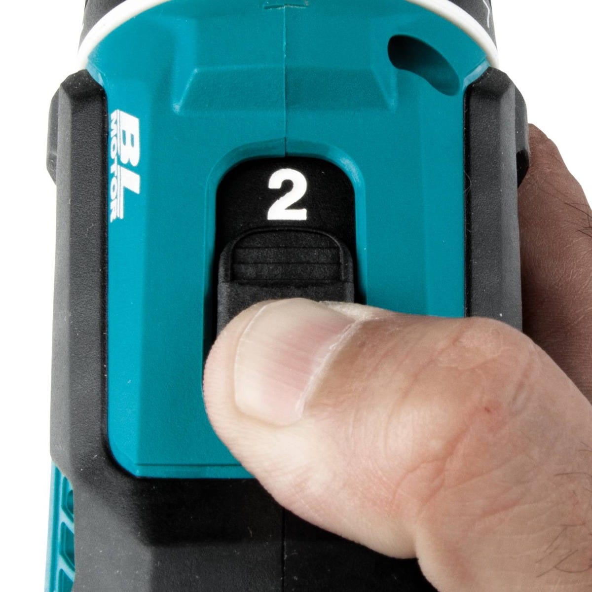 Makita XFD131X2 18V LXT Lithium-Ion Brushless Cordless 1/2" Driver-Drill Kit with L.E.D Flashlight and 2 Batteries (3.0Ah)
